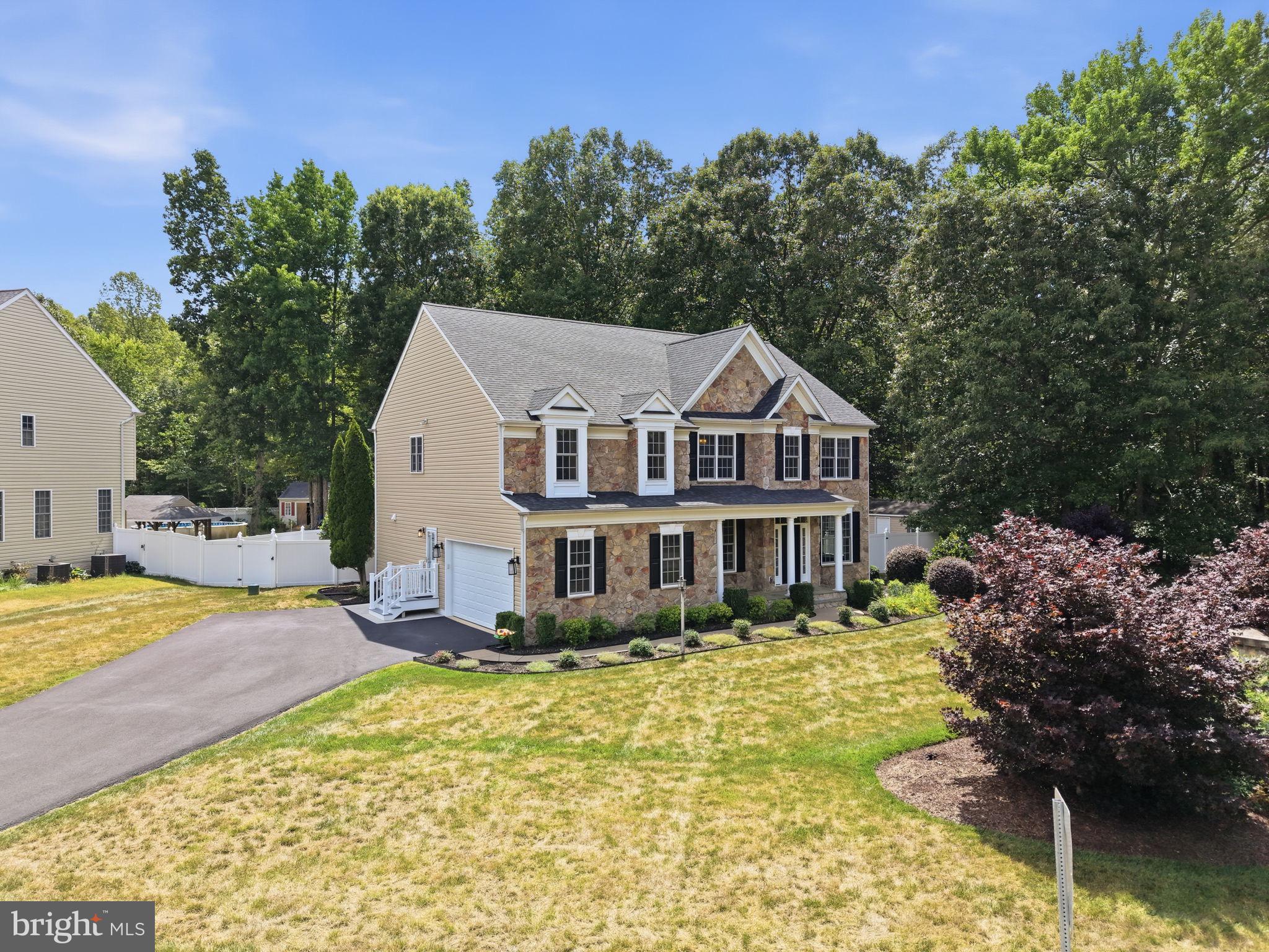 CHATHAM  VILLAGE - Residential