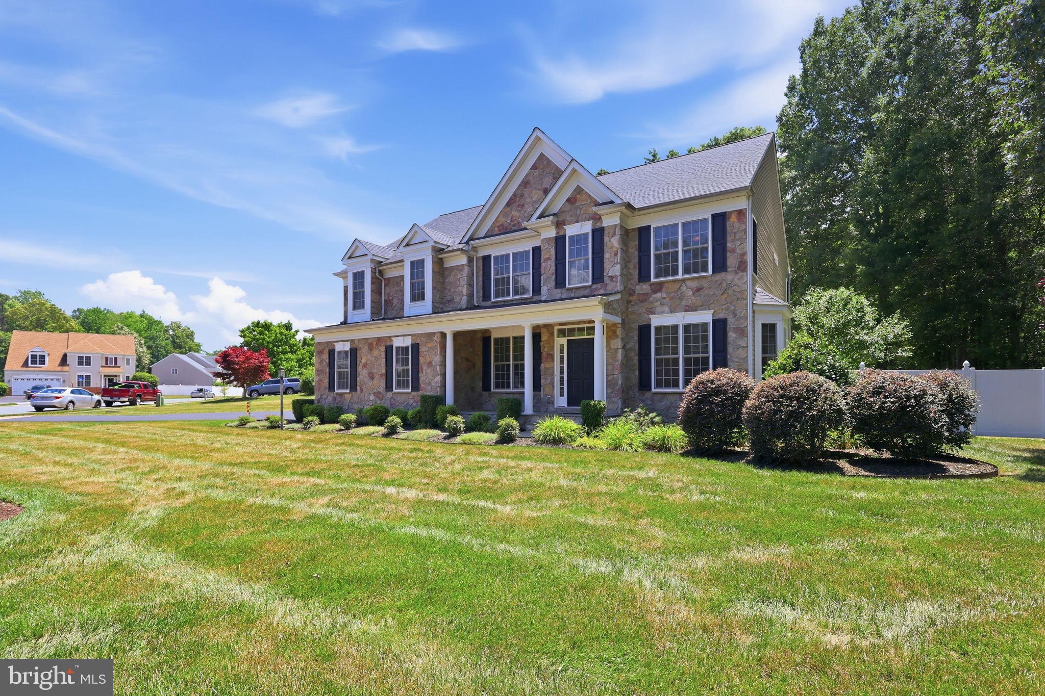 CHATHAM  VILLAGE - Residential