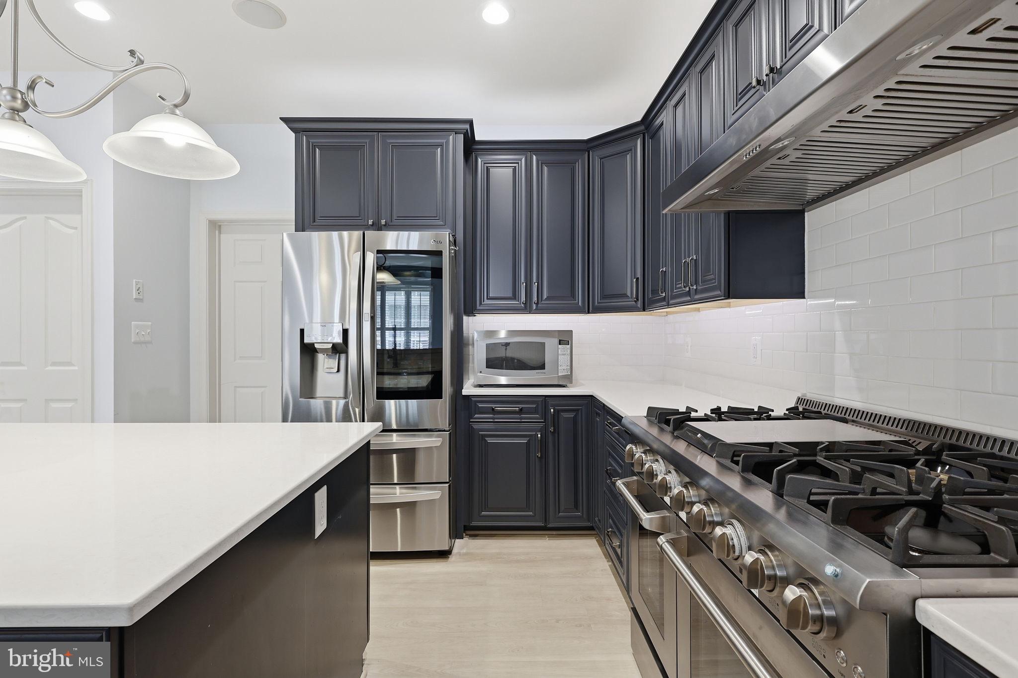 CHATHAM  VILLAGE - Residential