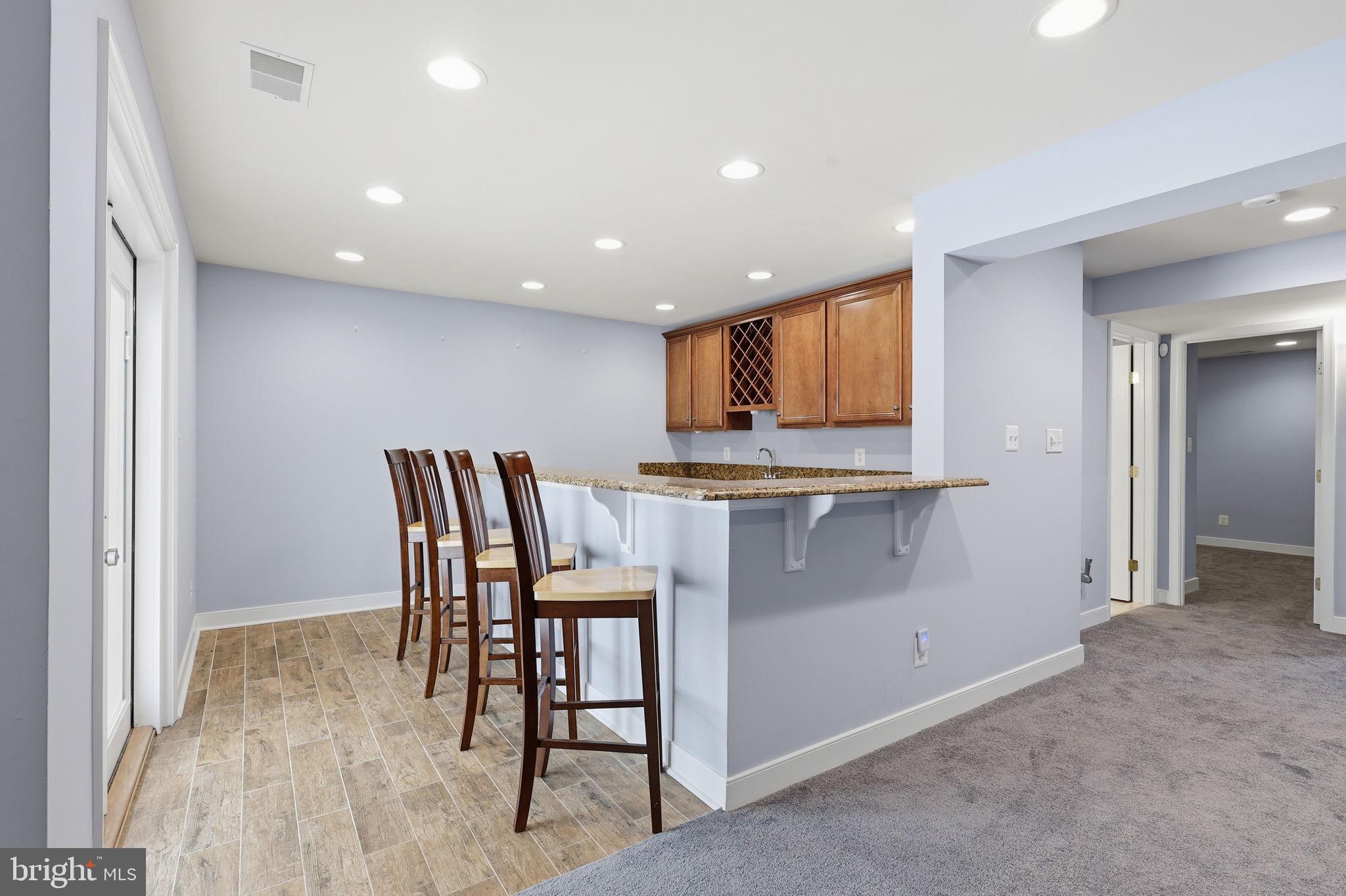 CHATHAM  VILLAGE - Residential