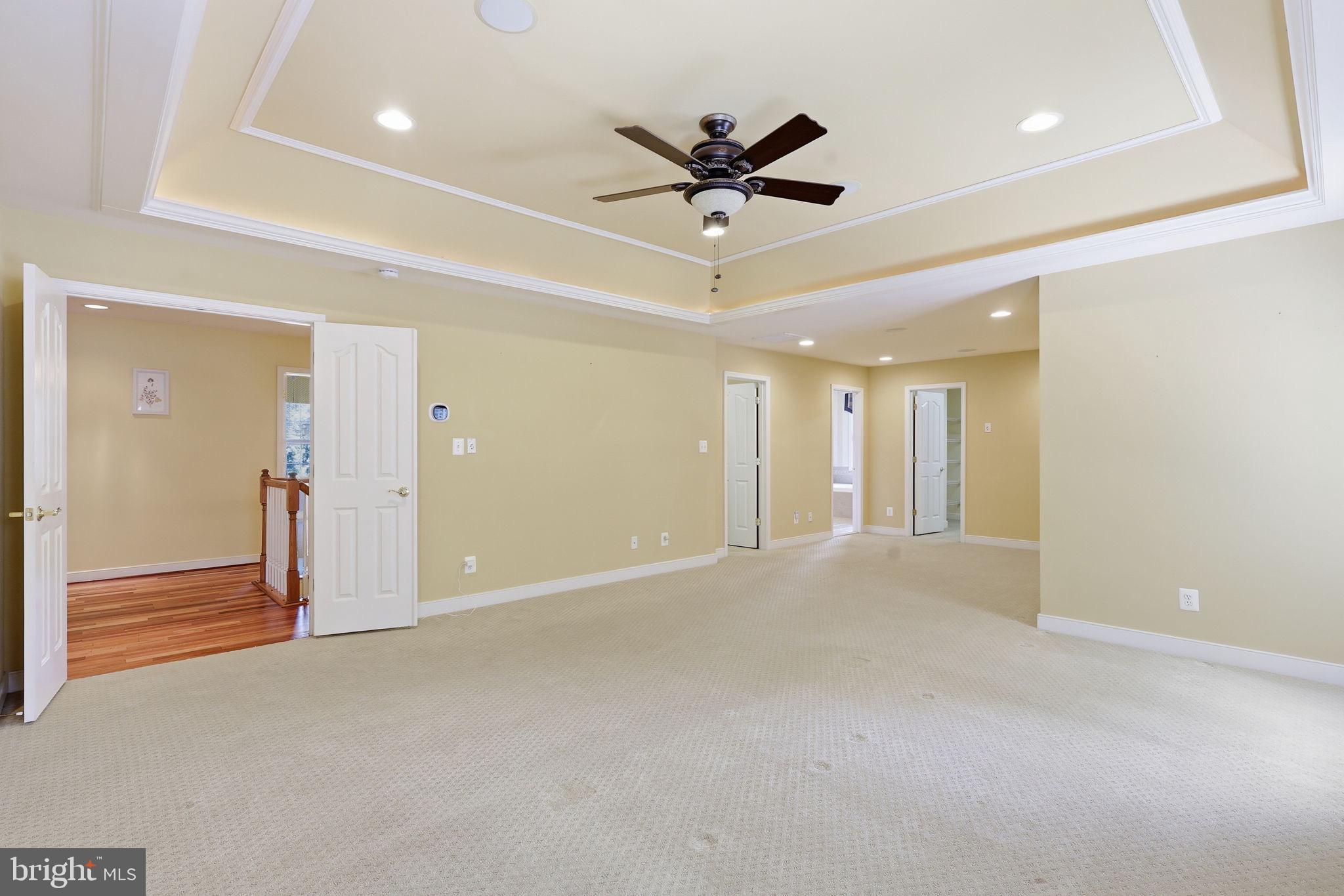 CHATHAM  VILLAGE - Residential