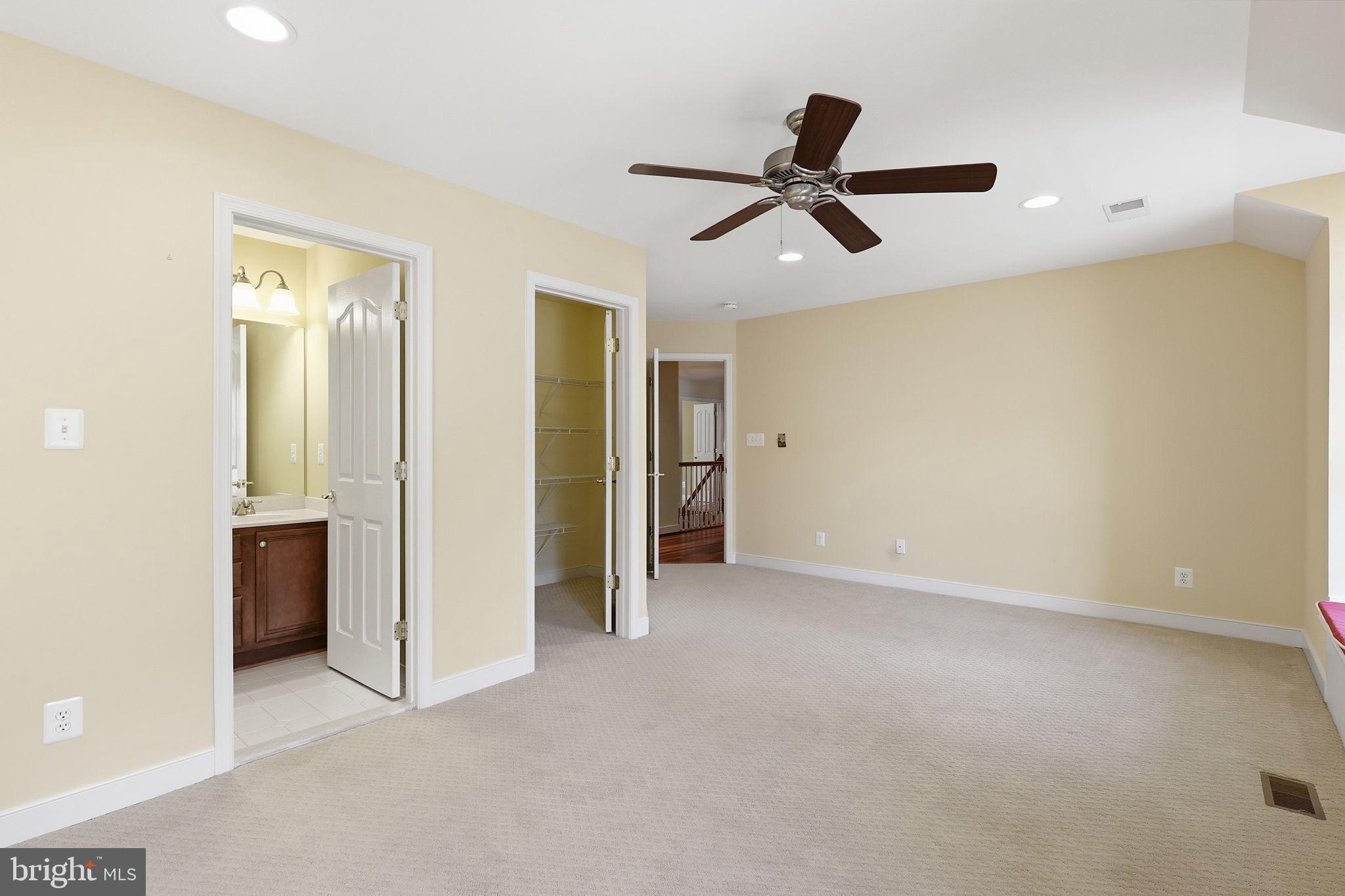 CHATHAM  VILLAGE - Residential