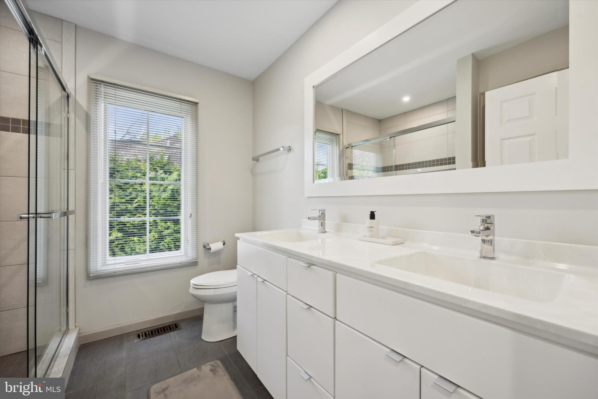 TRIANON - Residential