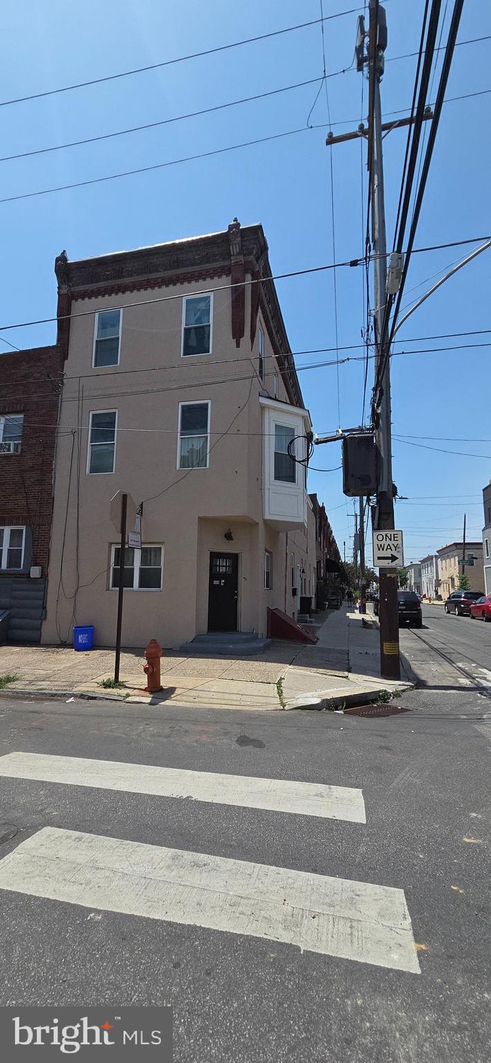 POINT BREEZE - Commercial Sale