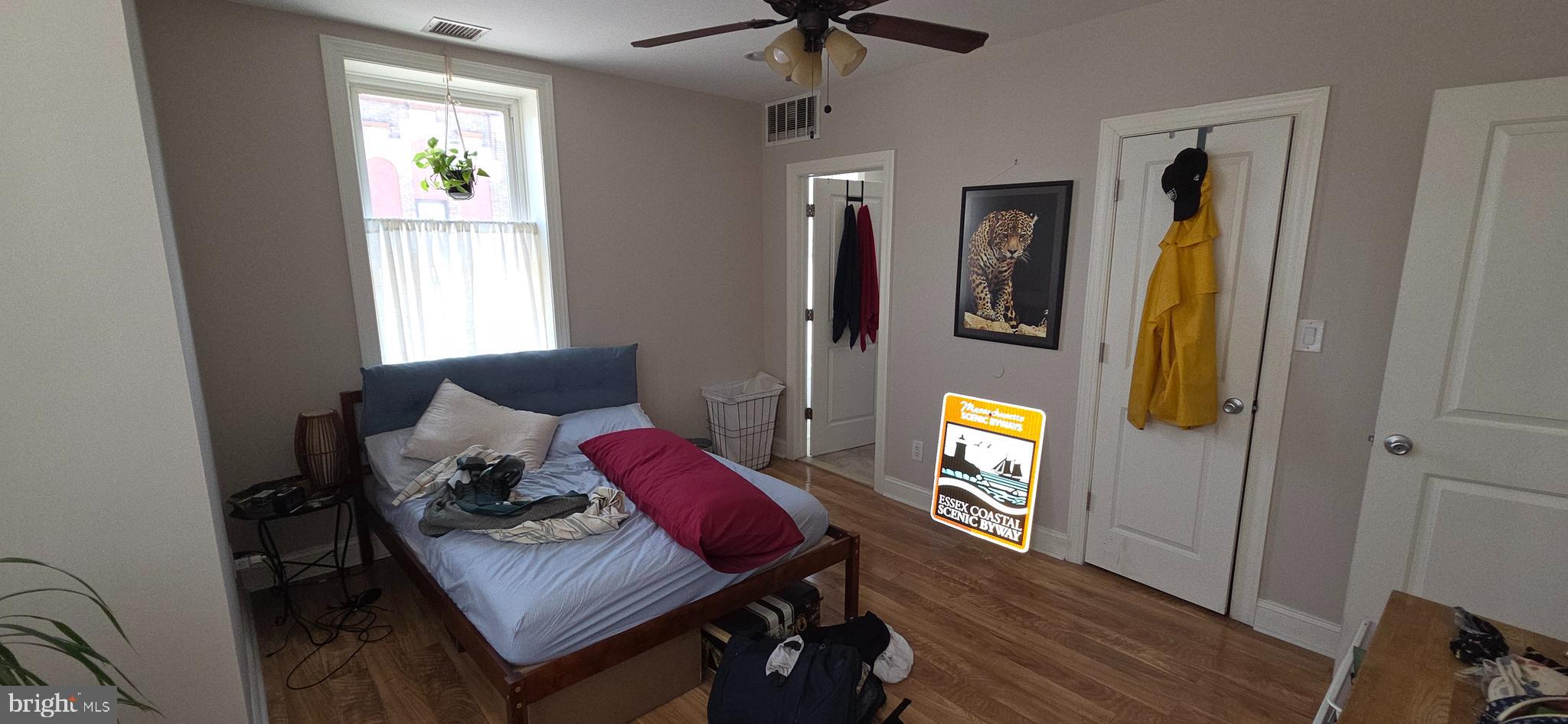 POINT BREEZE - Commercial Sale