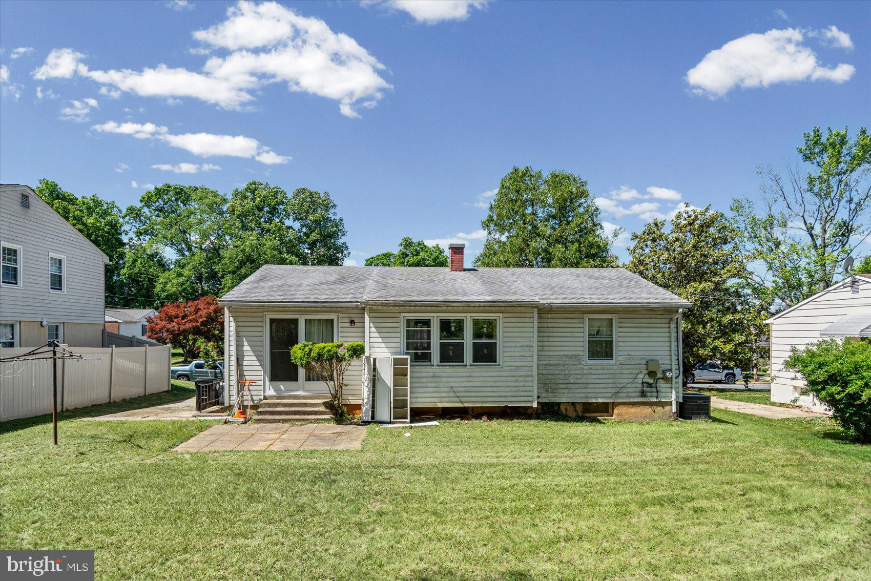 MAYFIELD - Residential
