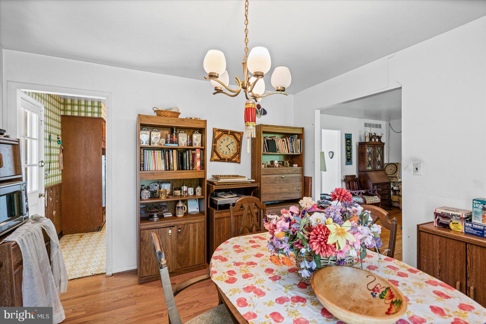 MAYFIELD - Residential