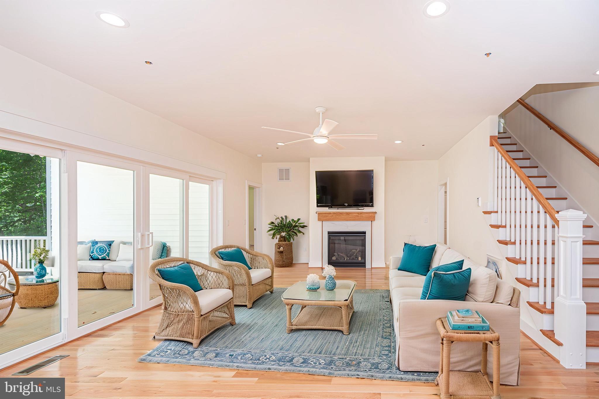 RIVER RUN - Residential