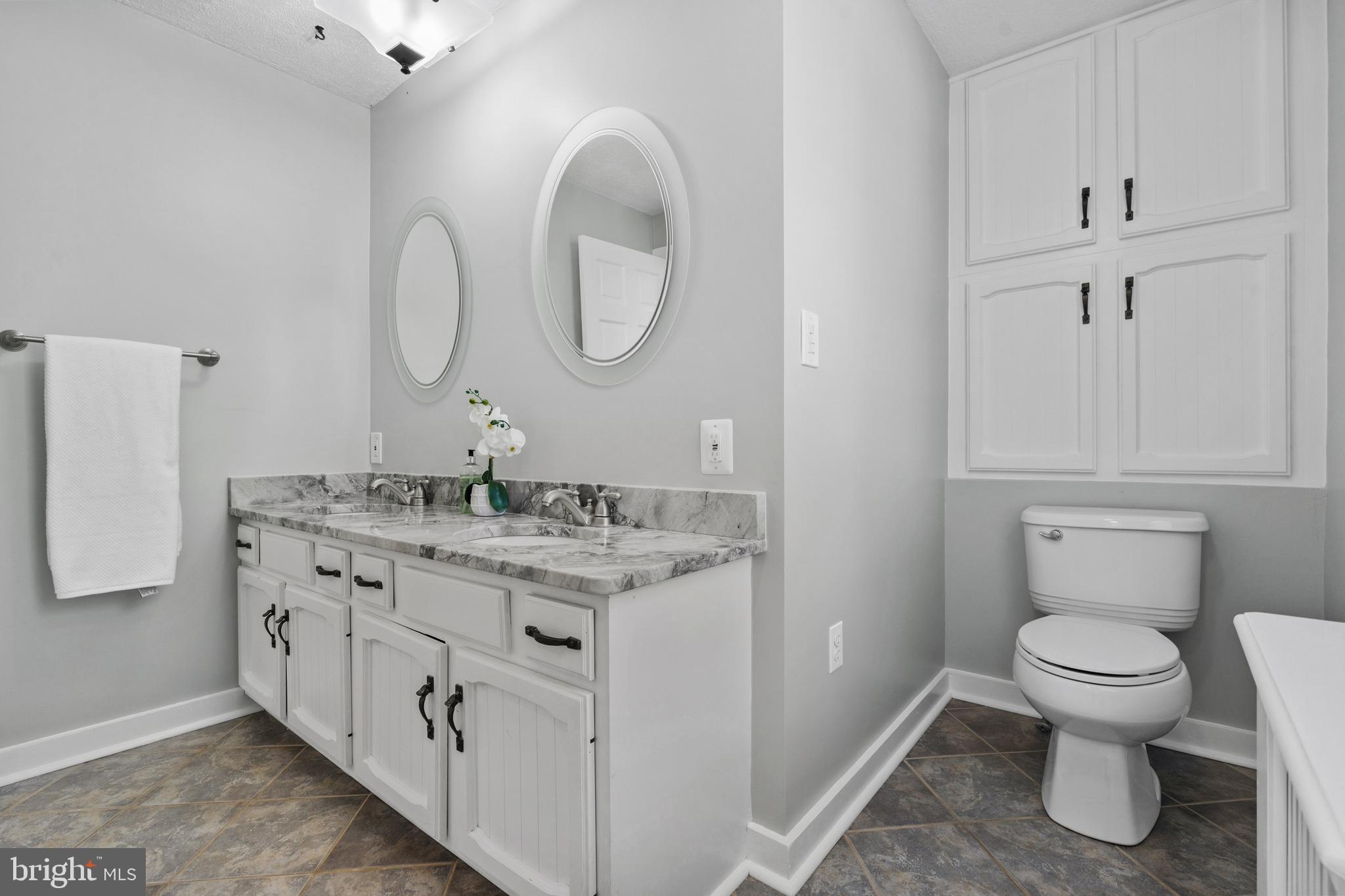 WHEATON OUT RES. (2) - Residential