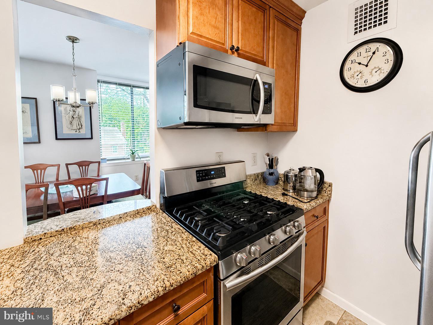 CARLYN PLACE - Residential