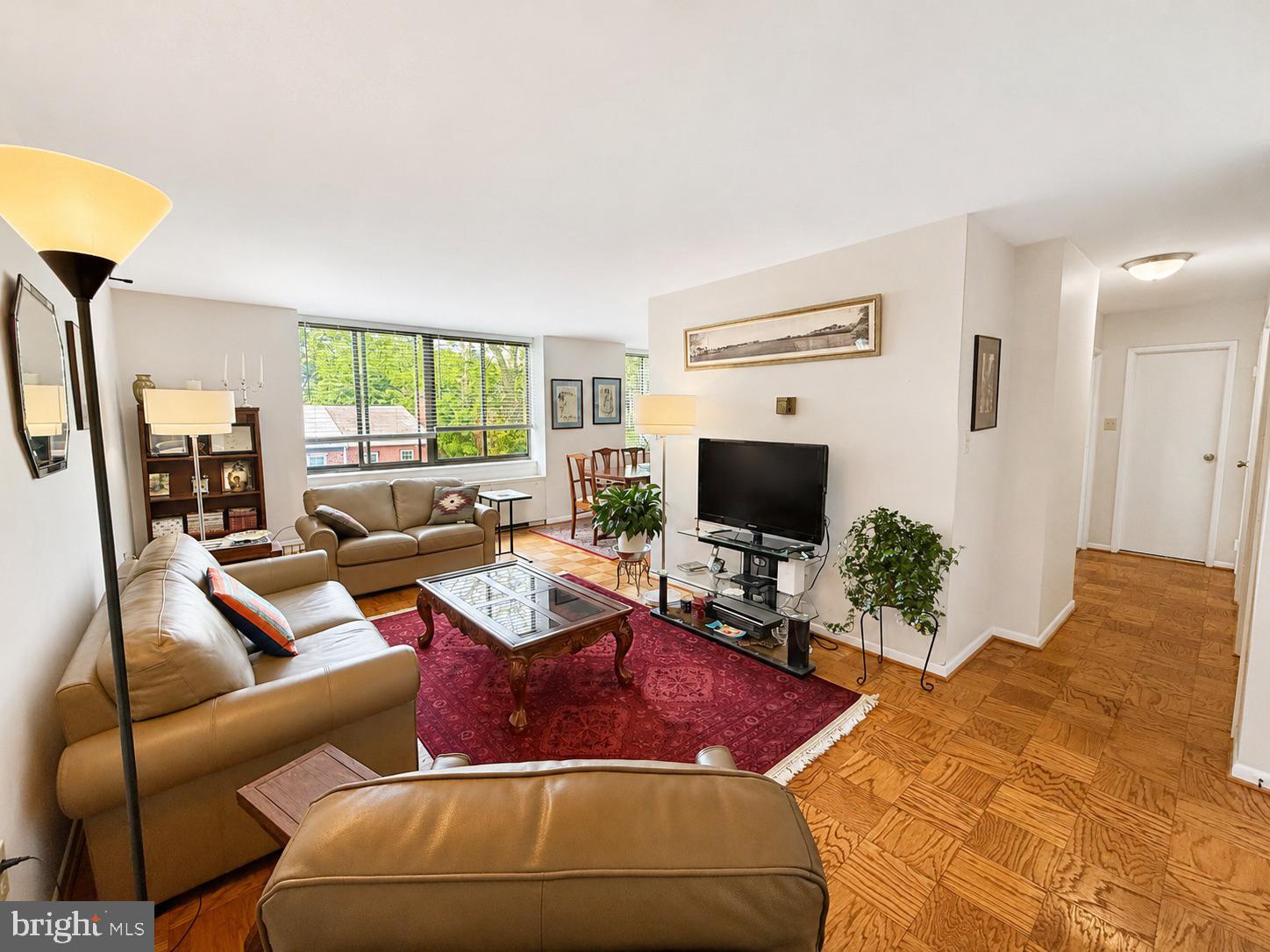 CARLYN PLACE - Residential