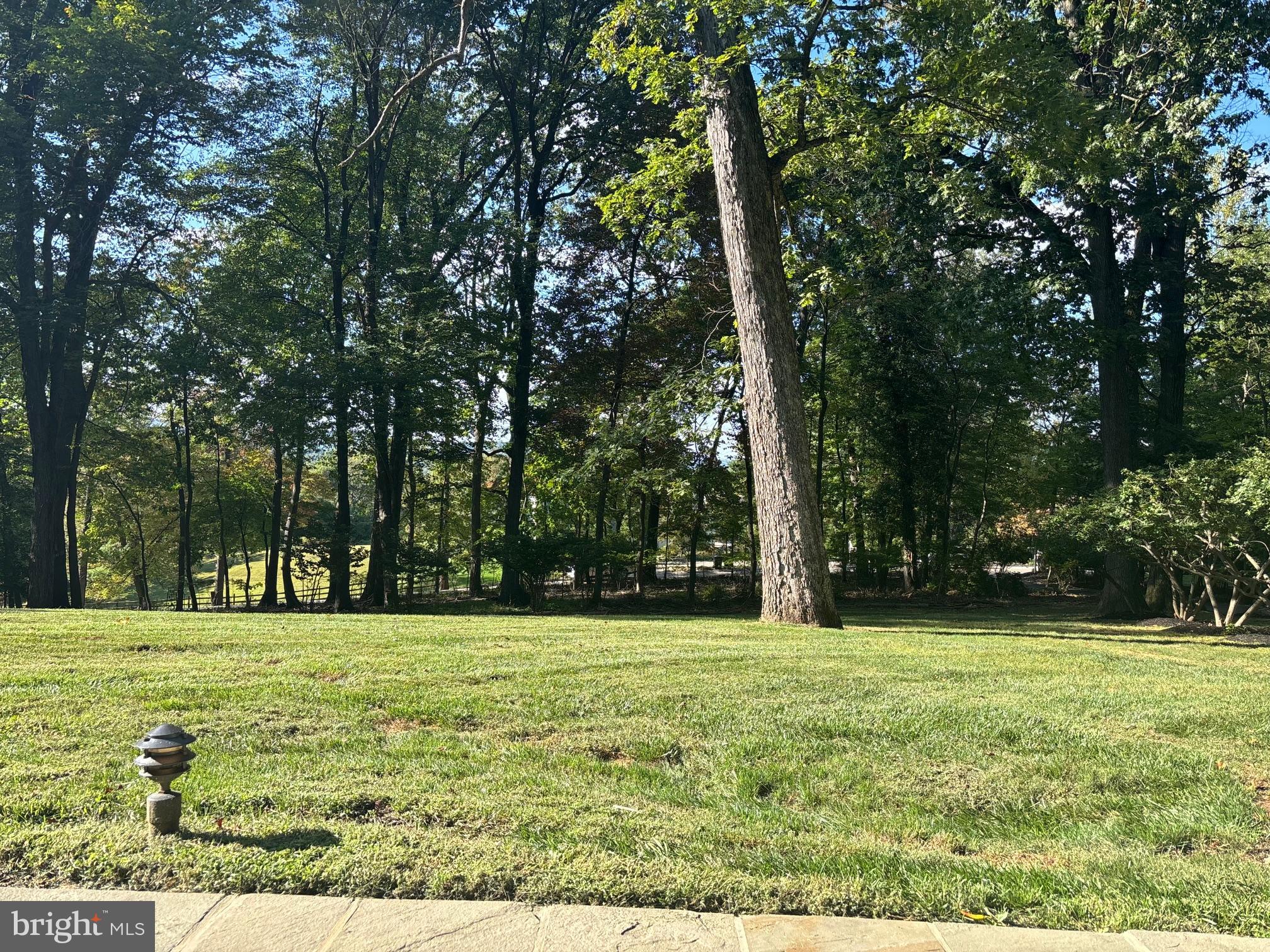 AVONWOOD - Residential