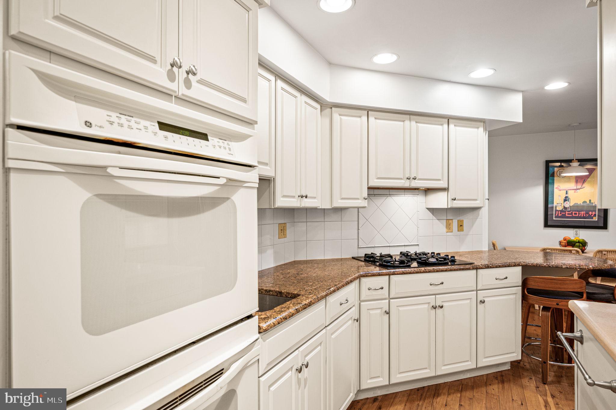AVONWOOD - Residential