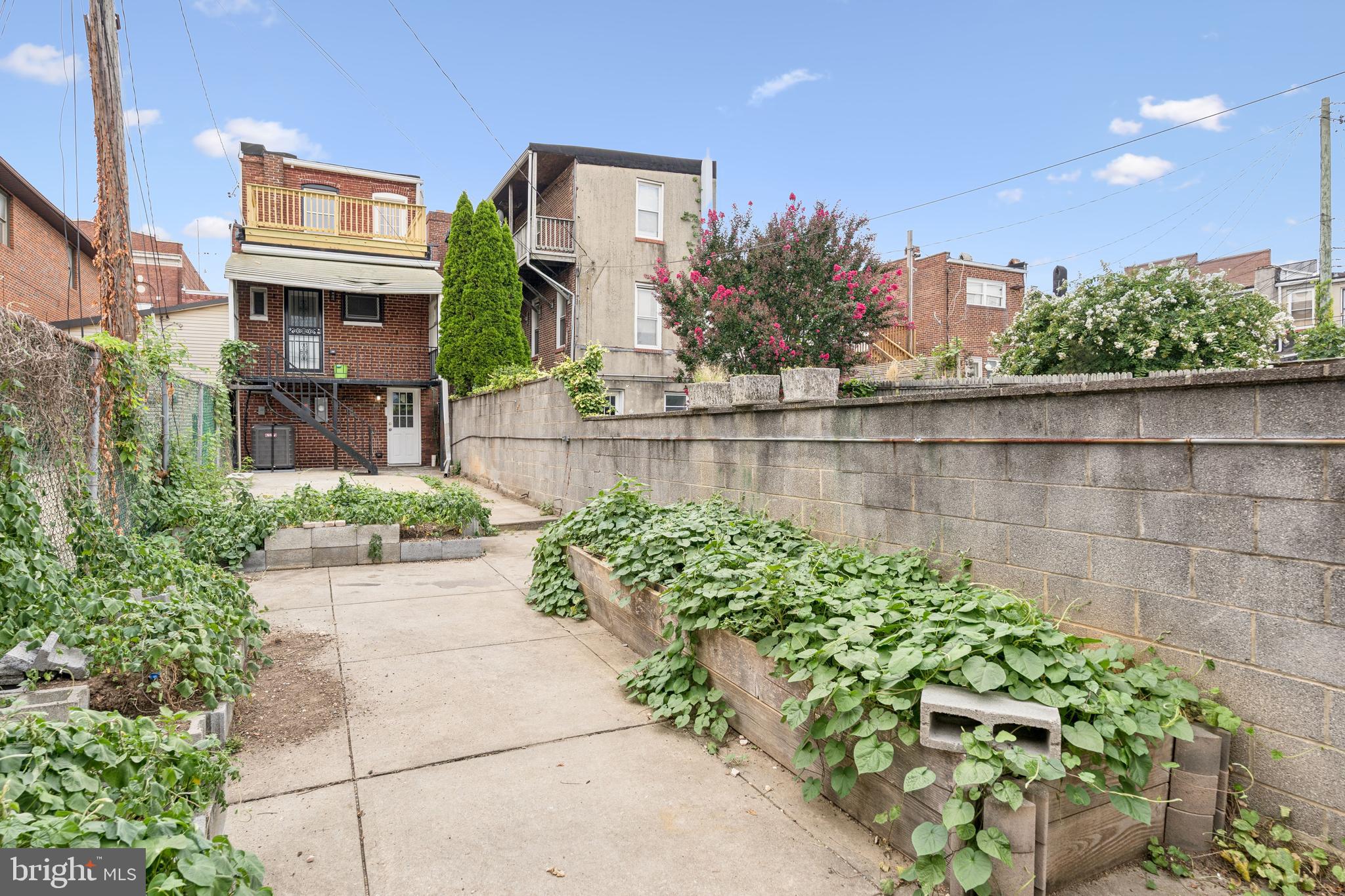 HIGHLANDTOWN - Residential