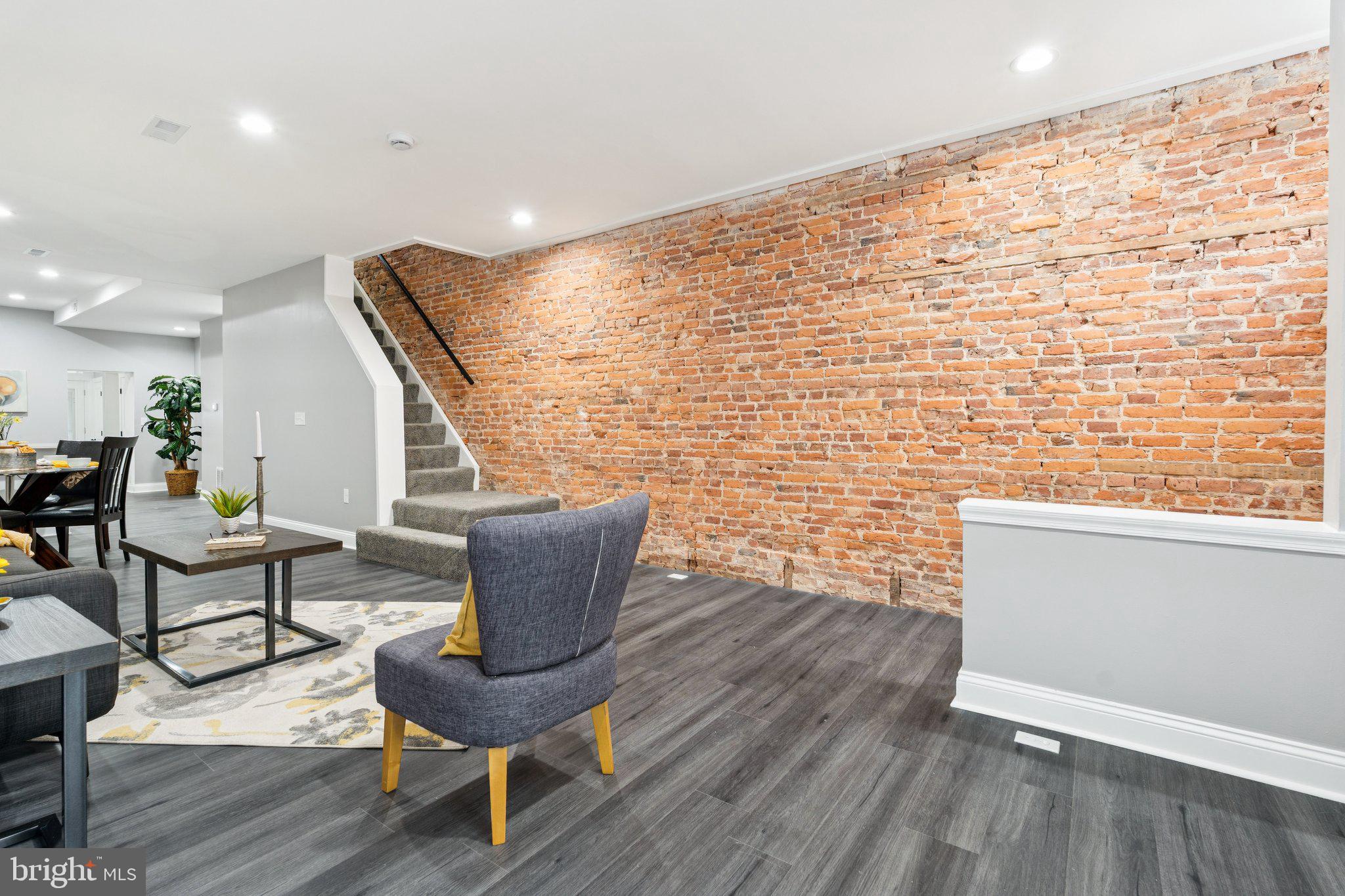 HIGHLANDTOWN - Residential