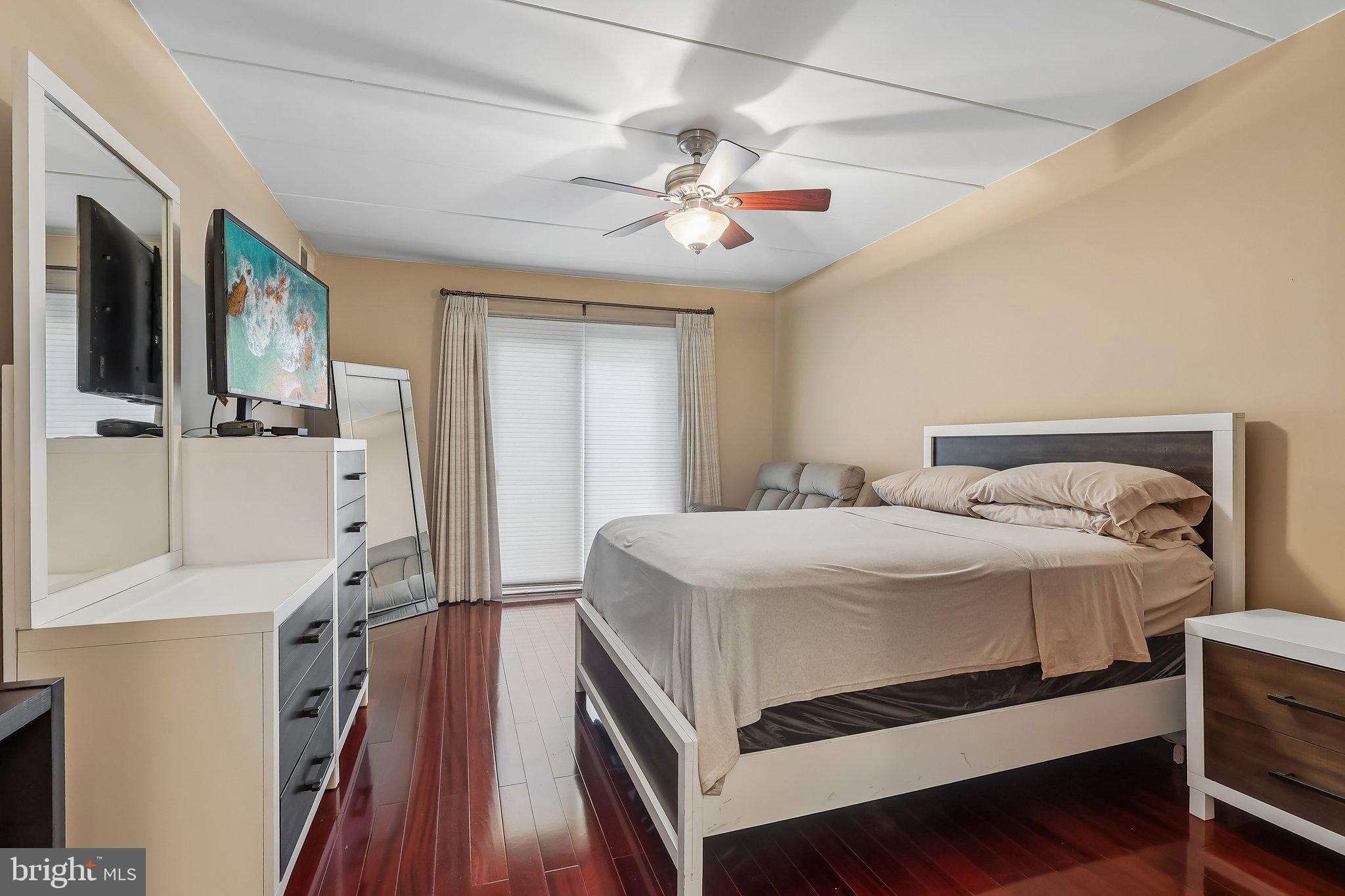 DELAIRE LANDING - Residential