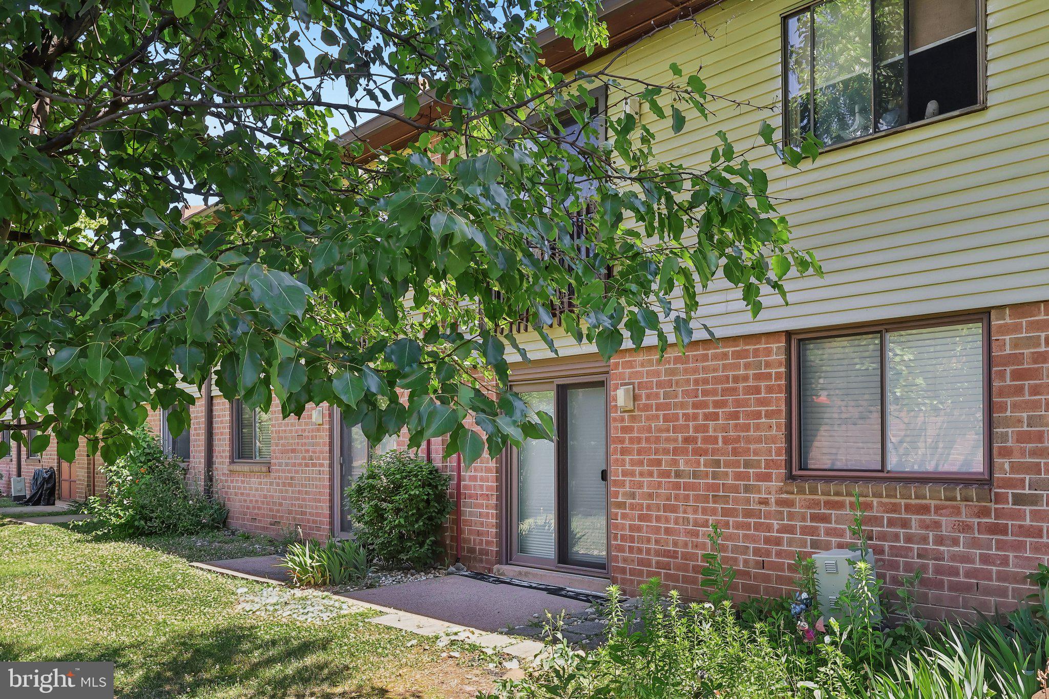 DELAIRE LANDING - Residential