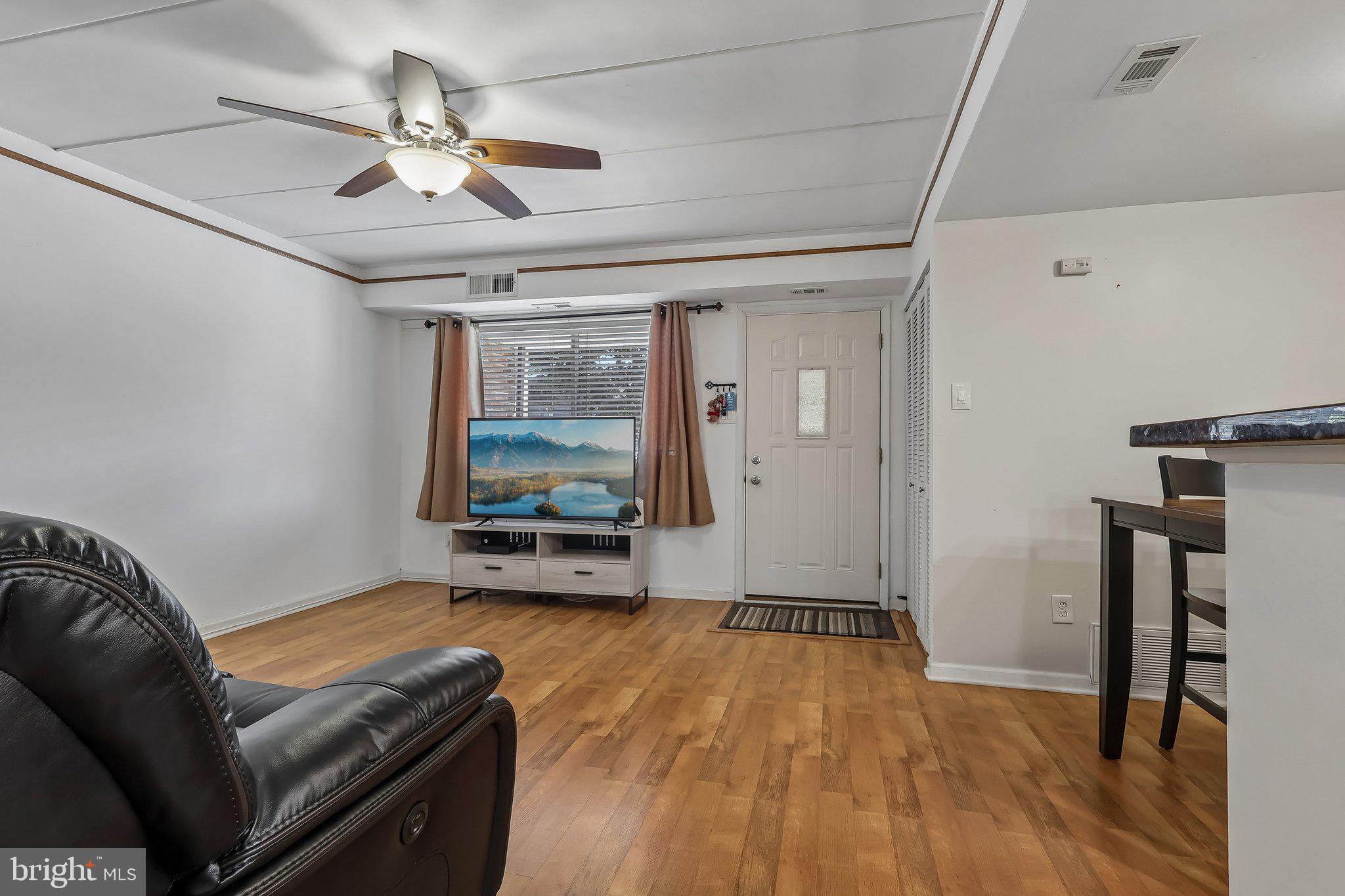 DELAIRE LANDING - Residential