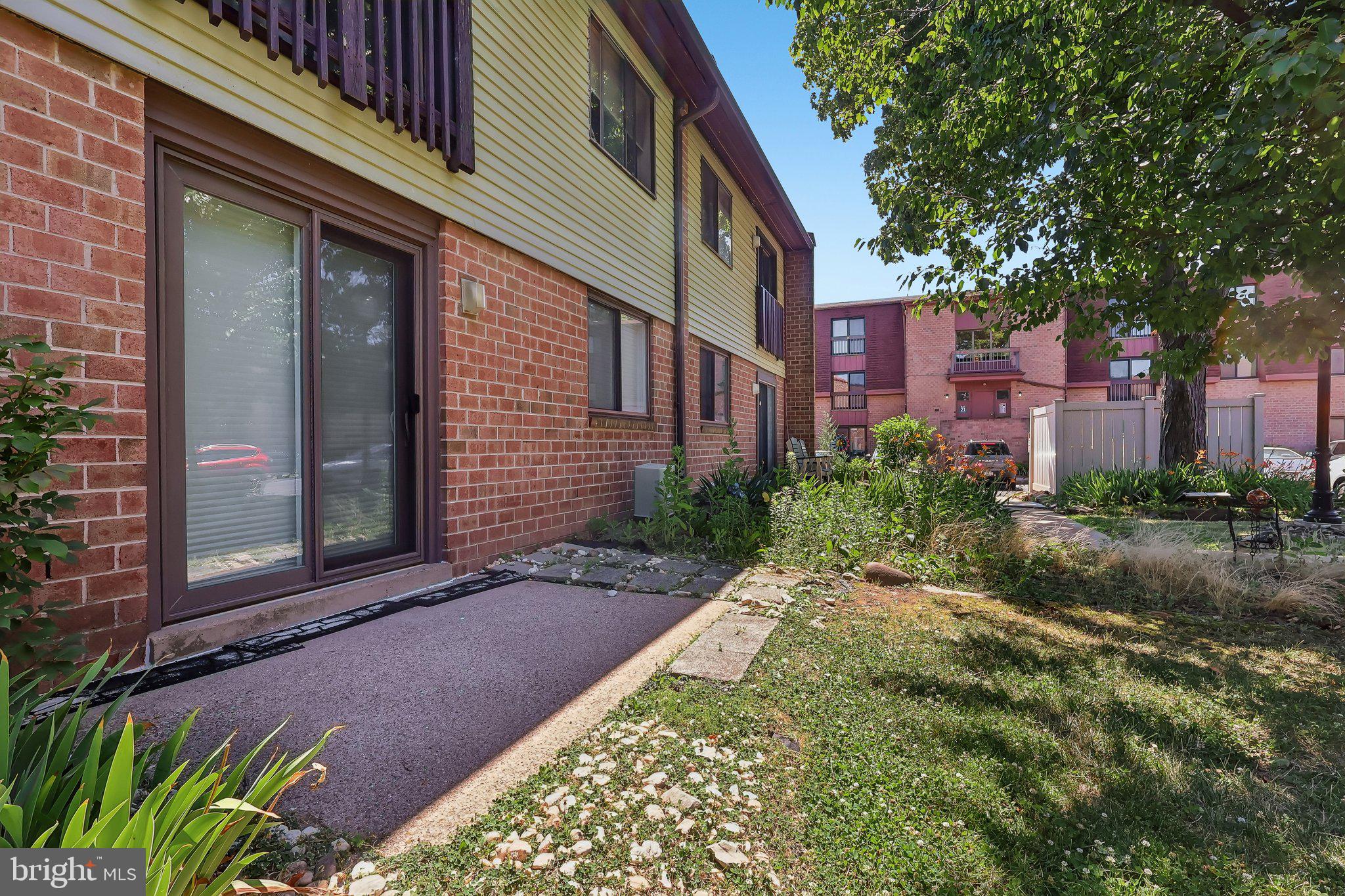 DELAIRE LANDING - Residential