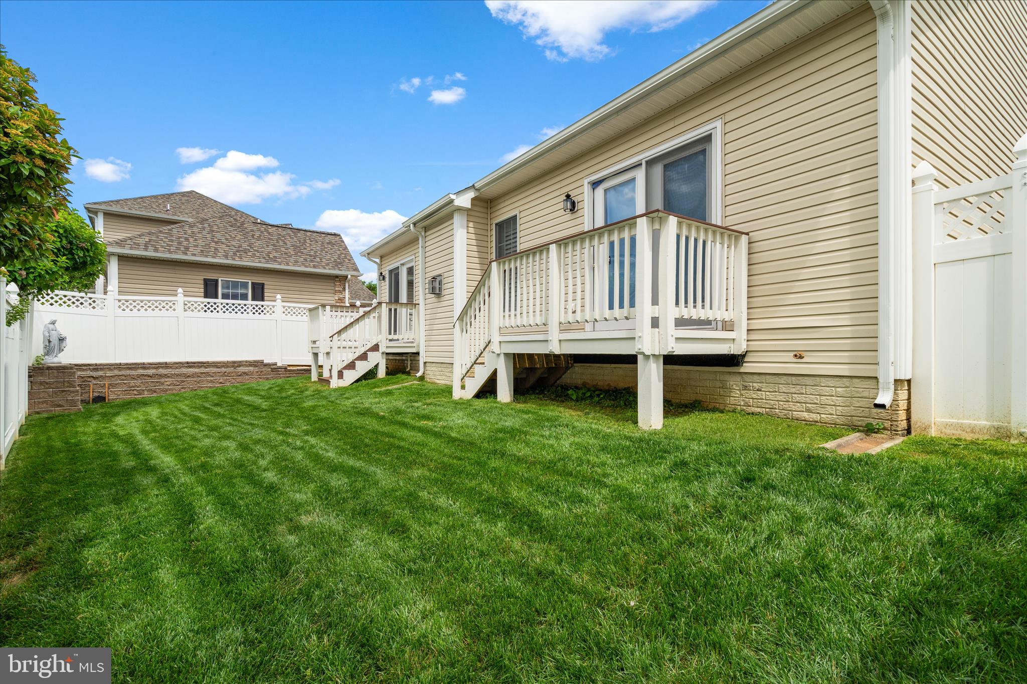 FOXFIELD AT MIDDLETOWN - Residential