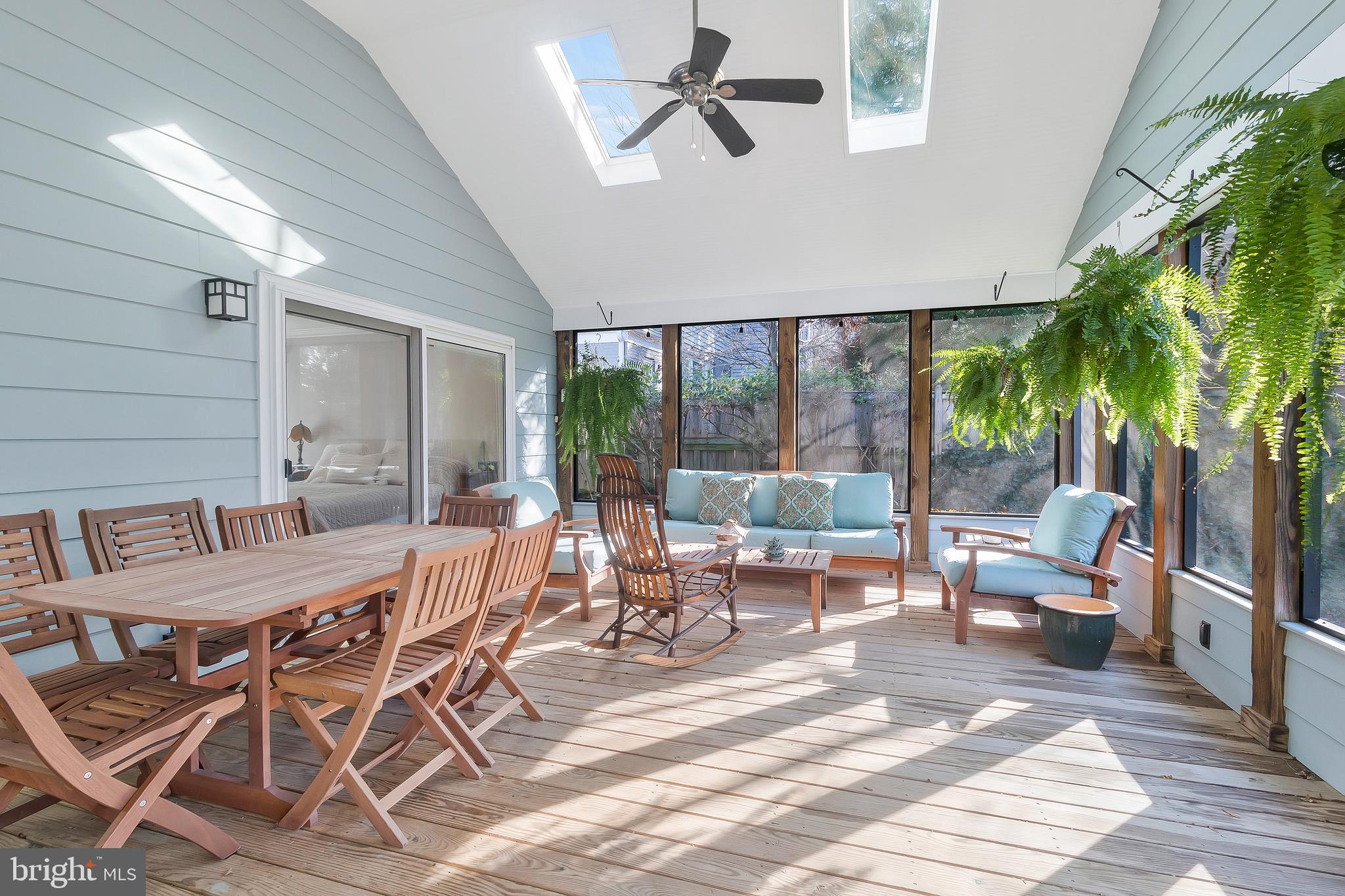 ROLLINGWOOD - Residential