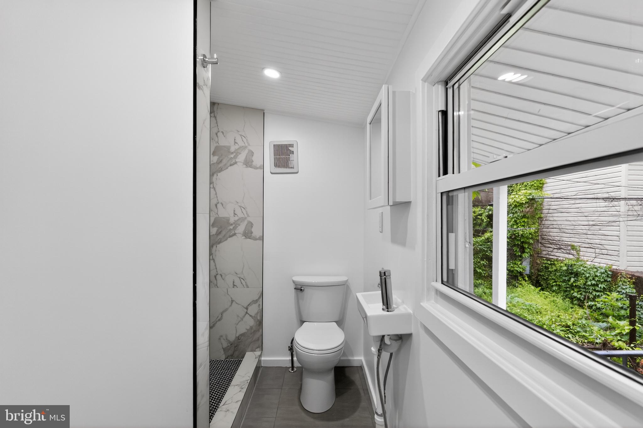 COBBS CREEK - Residential