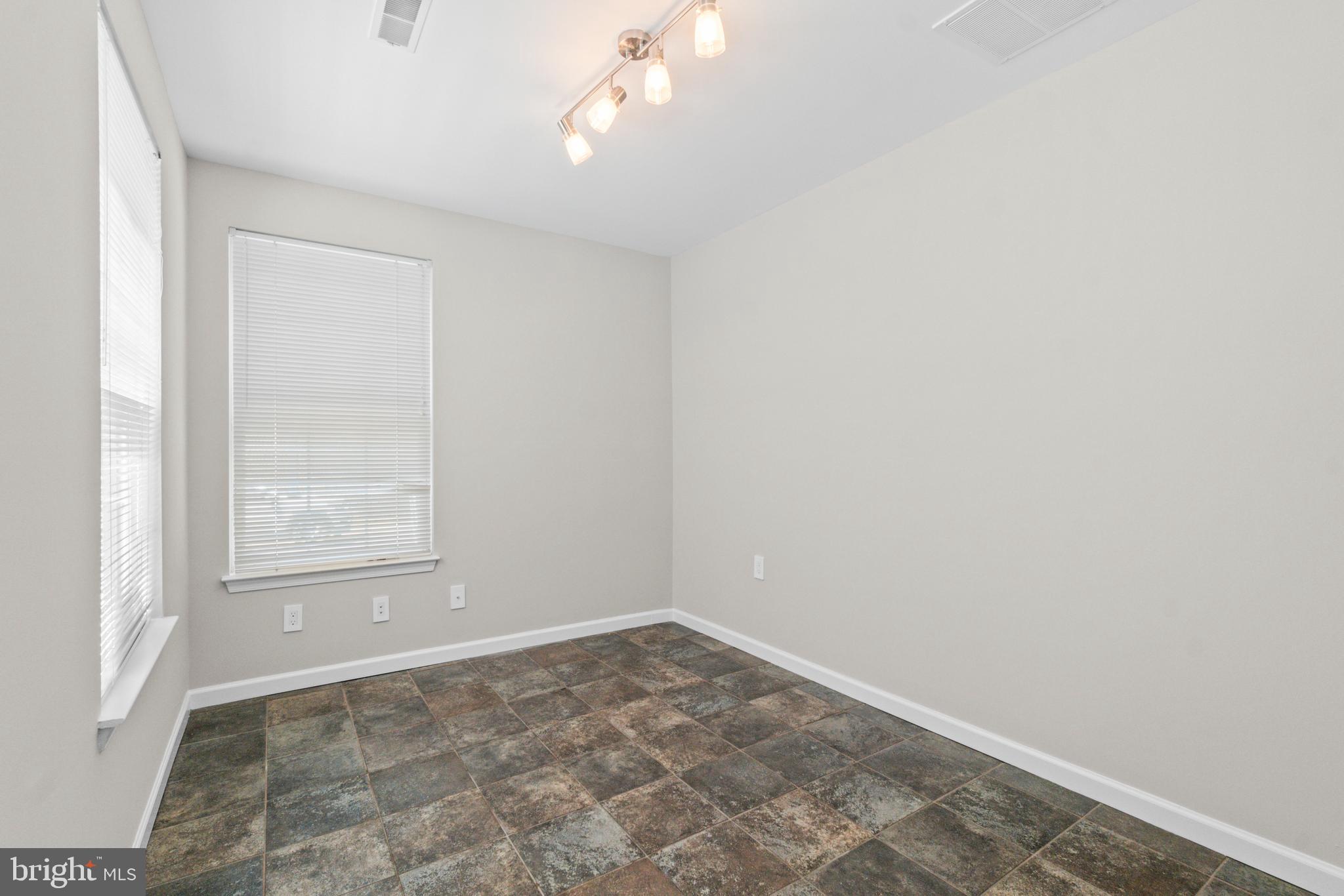 HIGH VIEW AT HUNT VALLEY - Residential