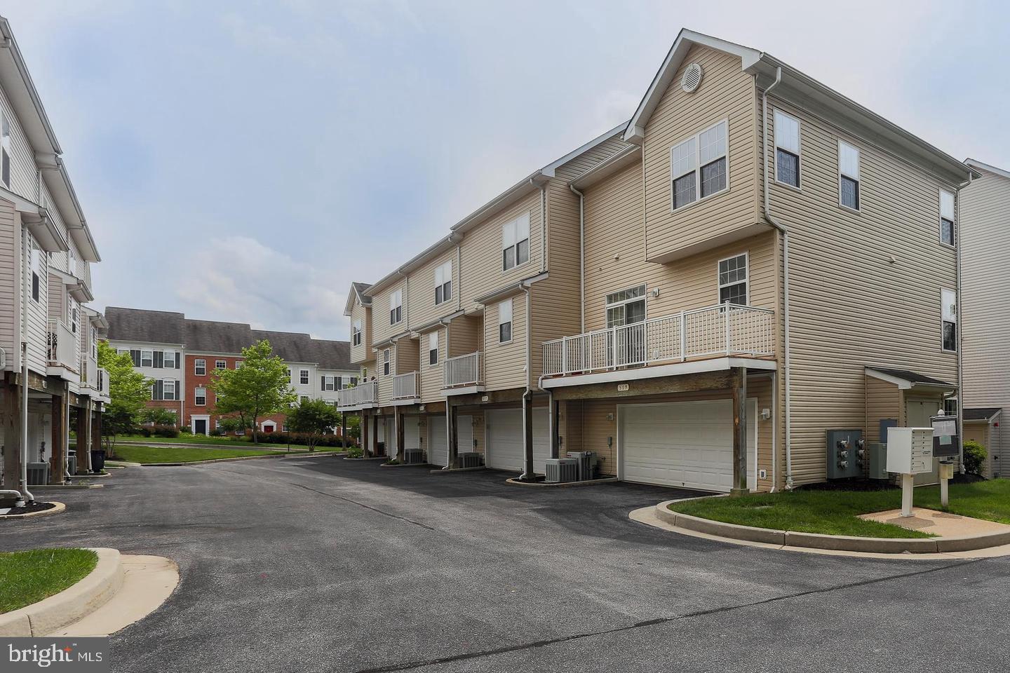 HIGH VIEW AT HUNT VALLEY - Residential