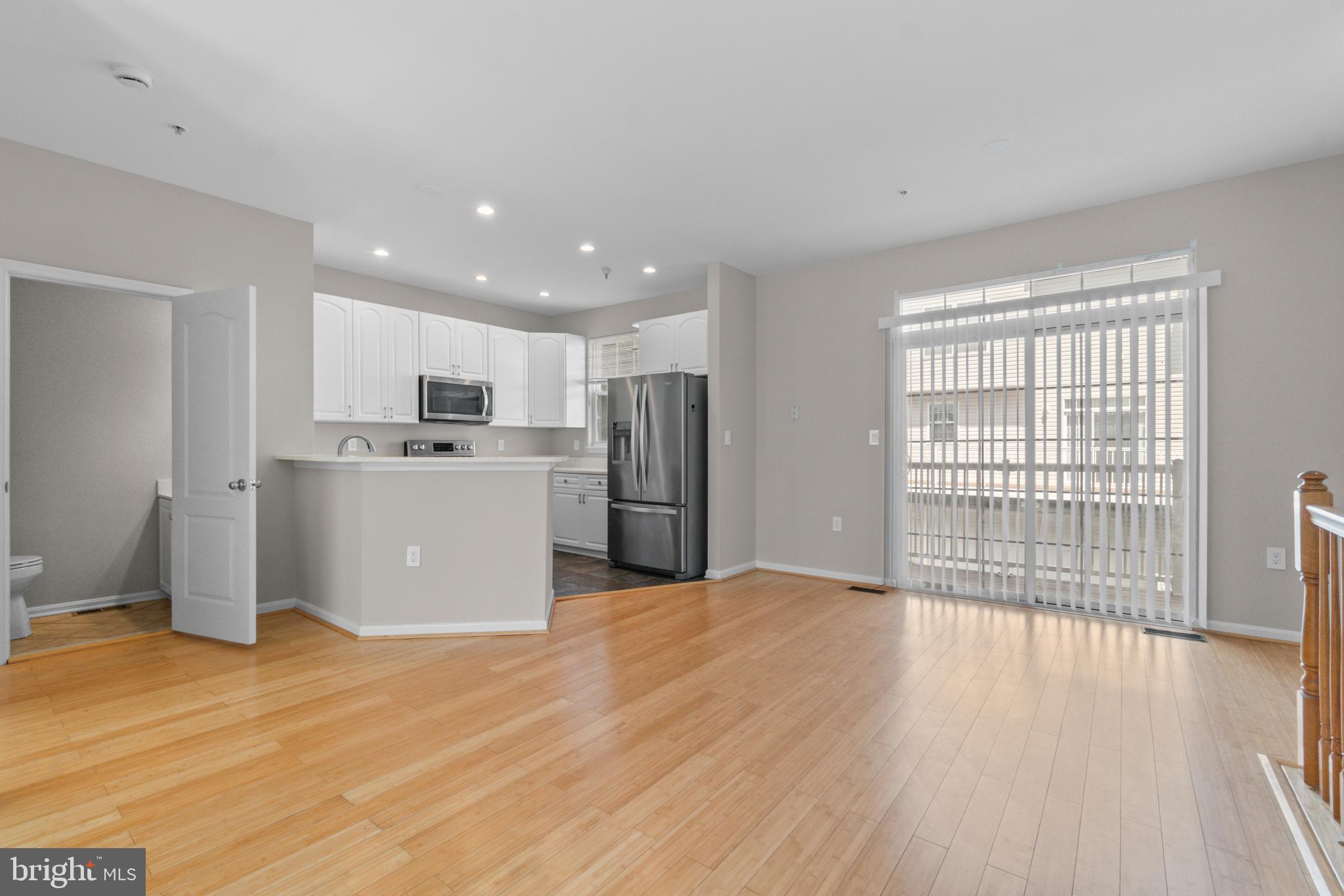 HIGH VIEW AT HUNT VALLEY - Residential