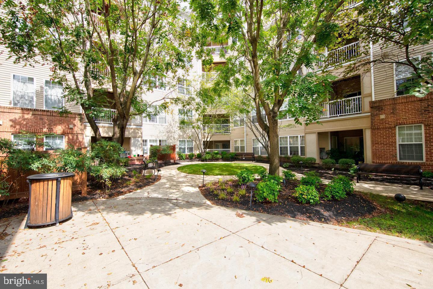 HIGH VIEW AT HUNT VALLEY - Residential