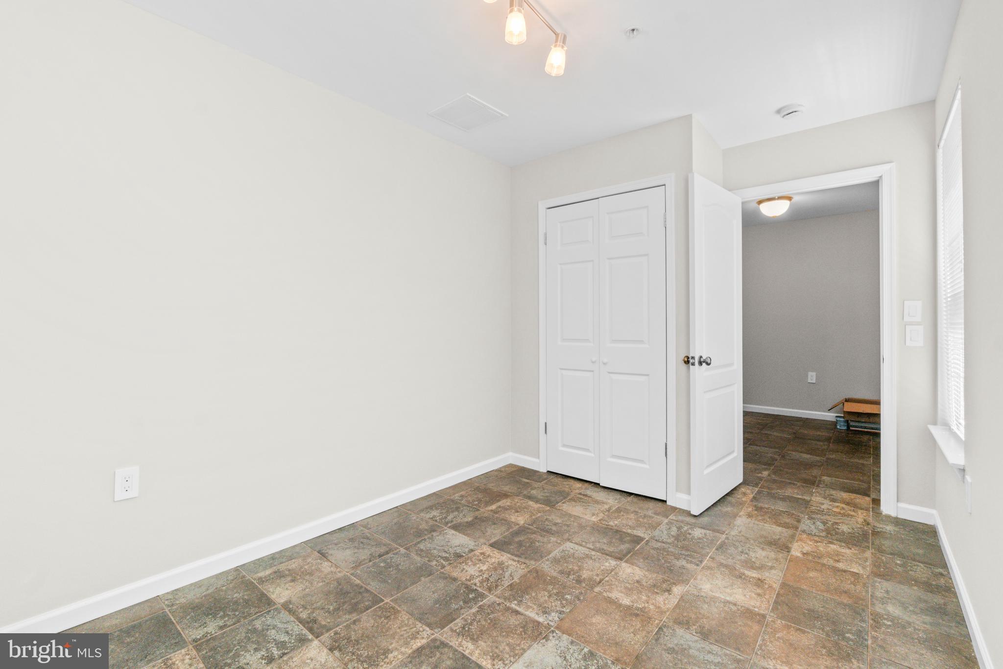 HIGH VIEW AT HUNT VALLEY - Residential