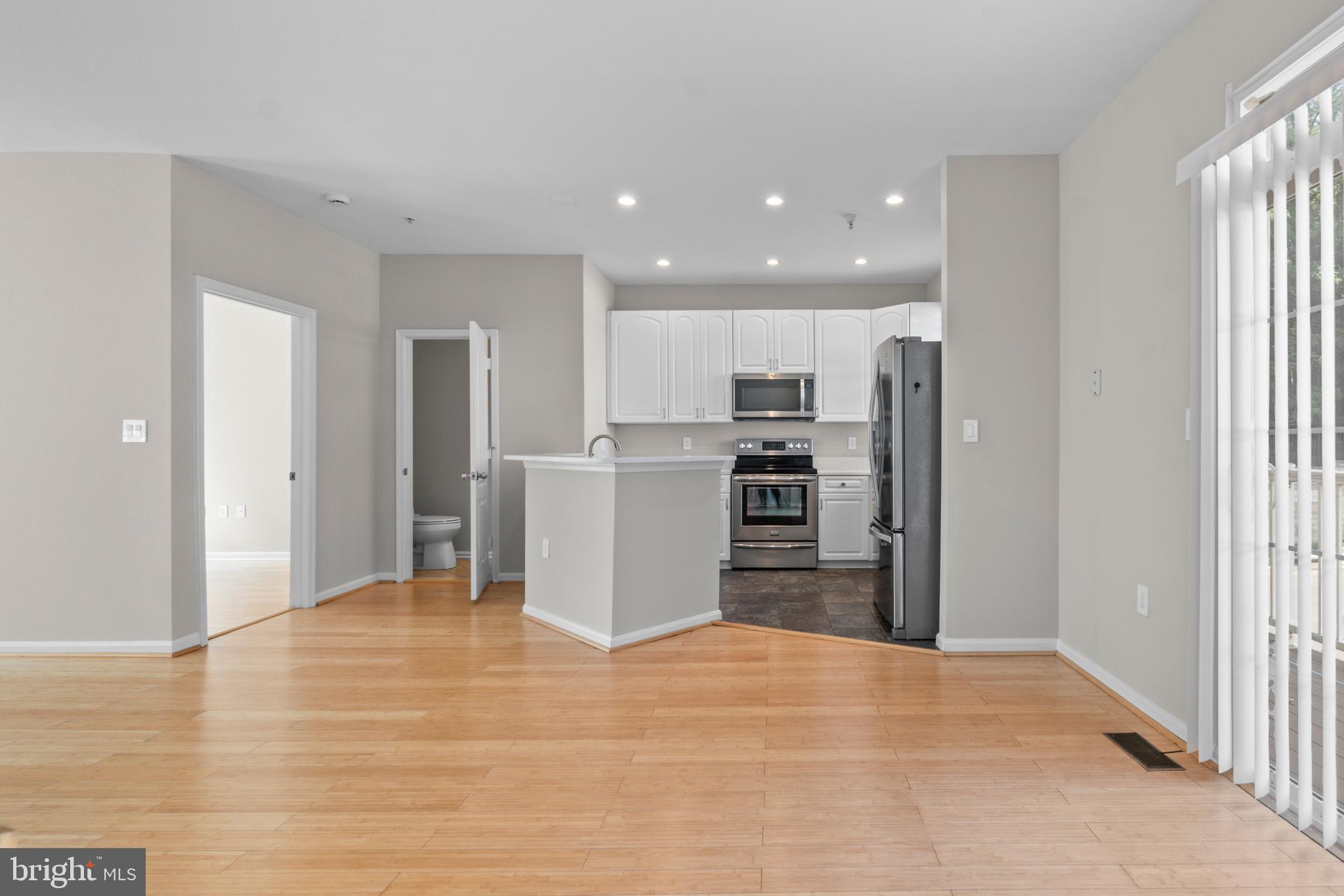 HIGH VIEW AT HUNT VALLEY - Residential