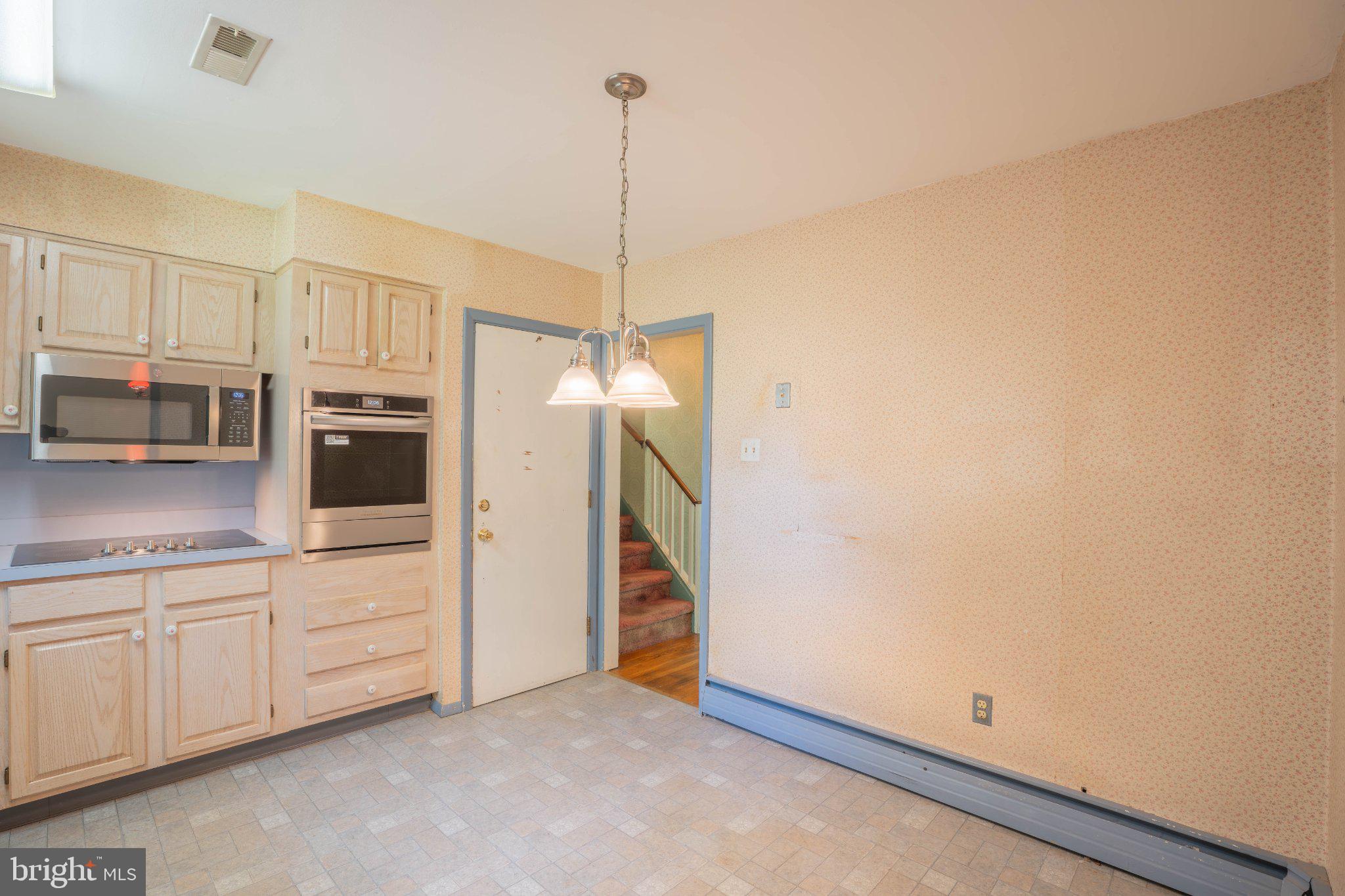 HILLWOOD TERR - Residential