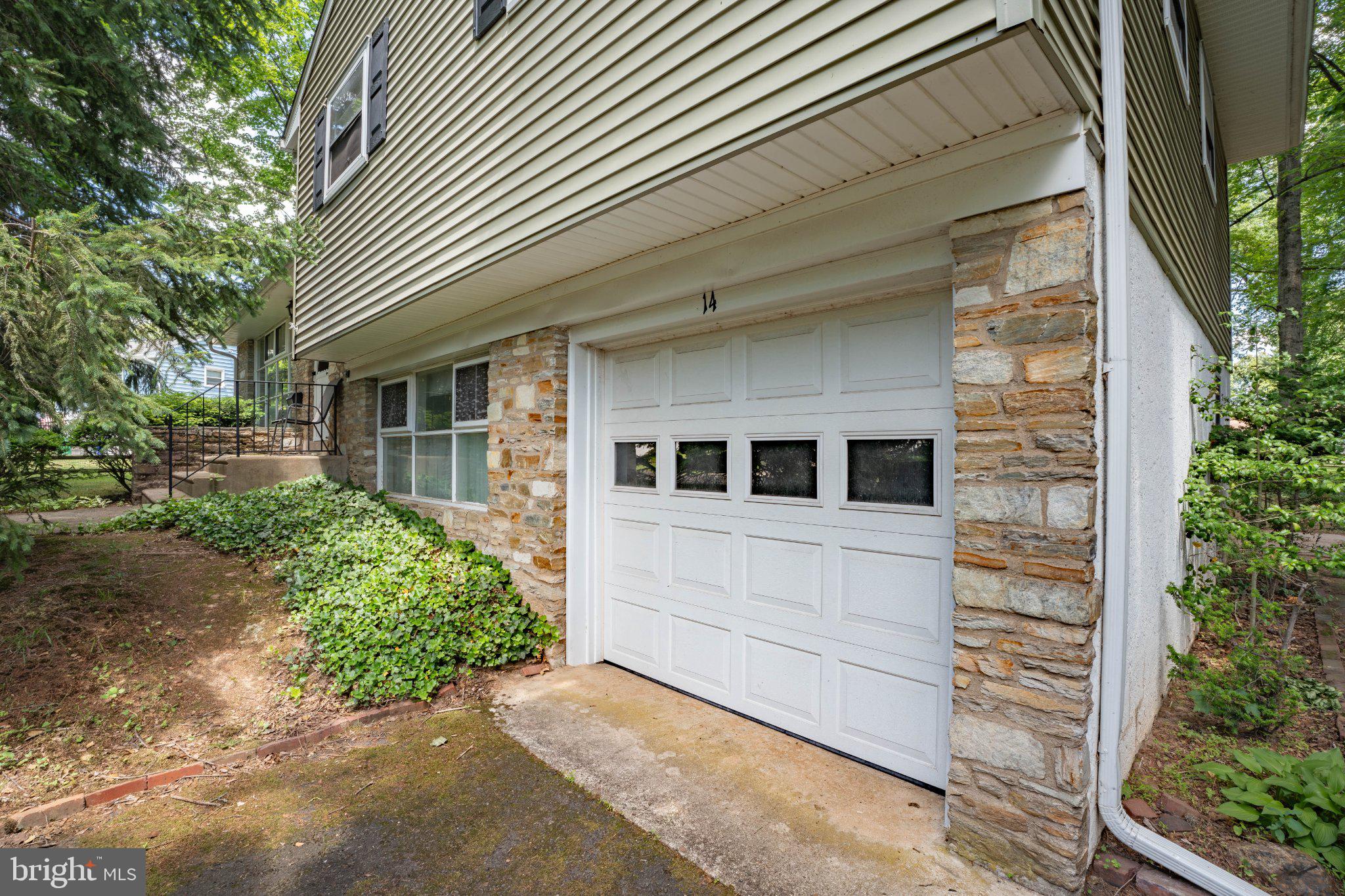 HILLWOOD TERR - Residential