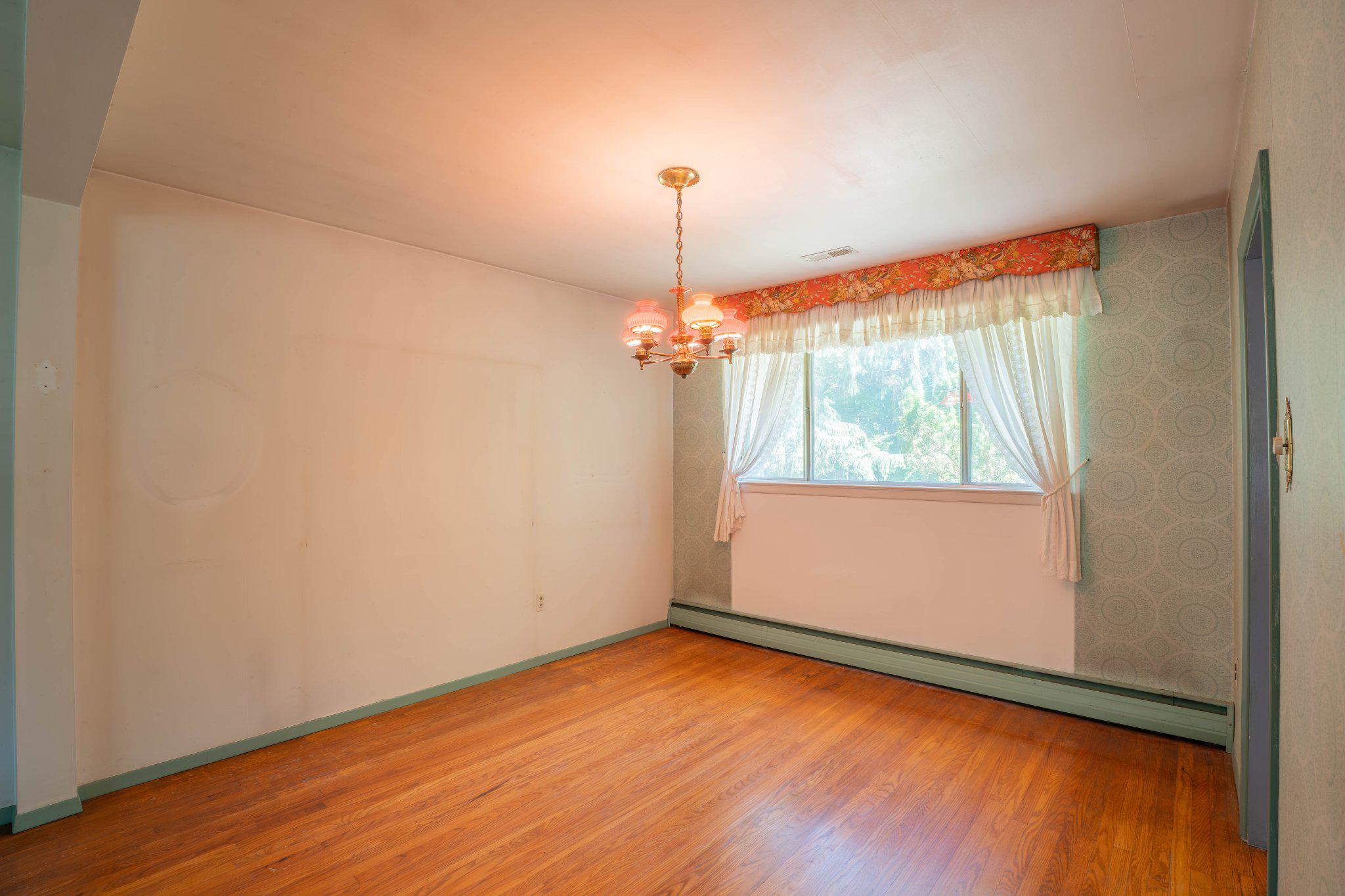HILLWOOD TERR - Residential