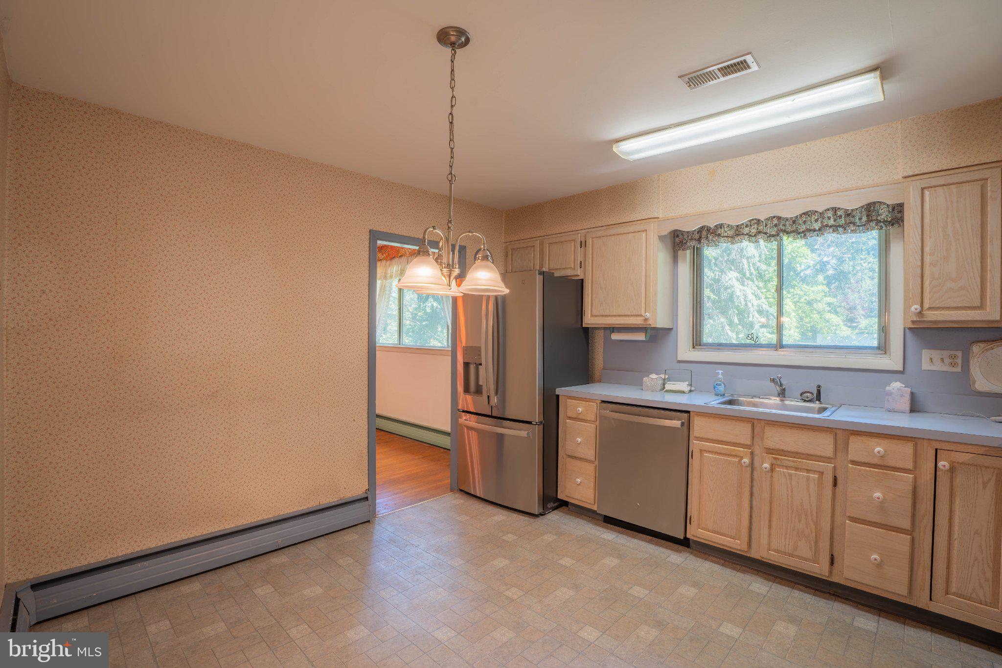 HILLWOOD TERR - Residential