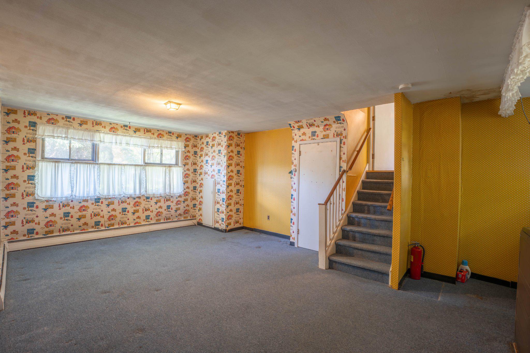 HILLWOOD TERR - Residential