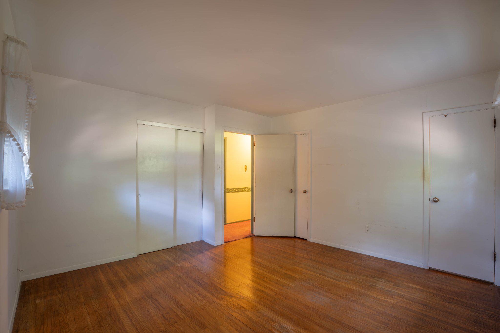 HILLWOOD TERR - Residential