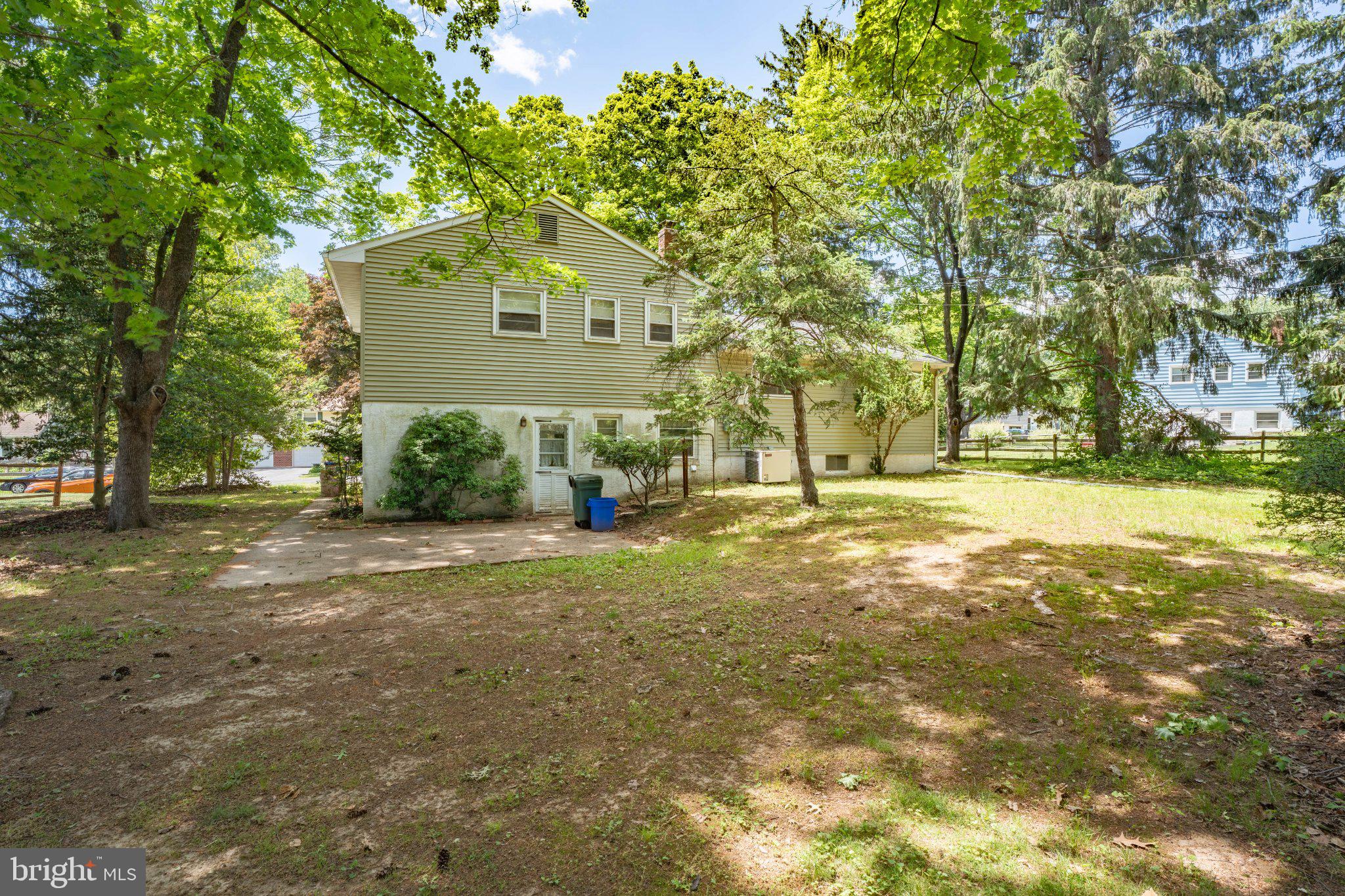 HILLWOOD TERR - Residential