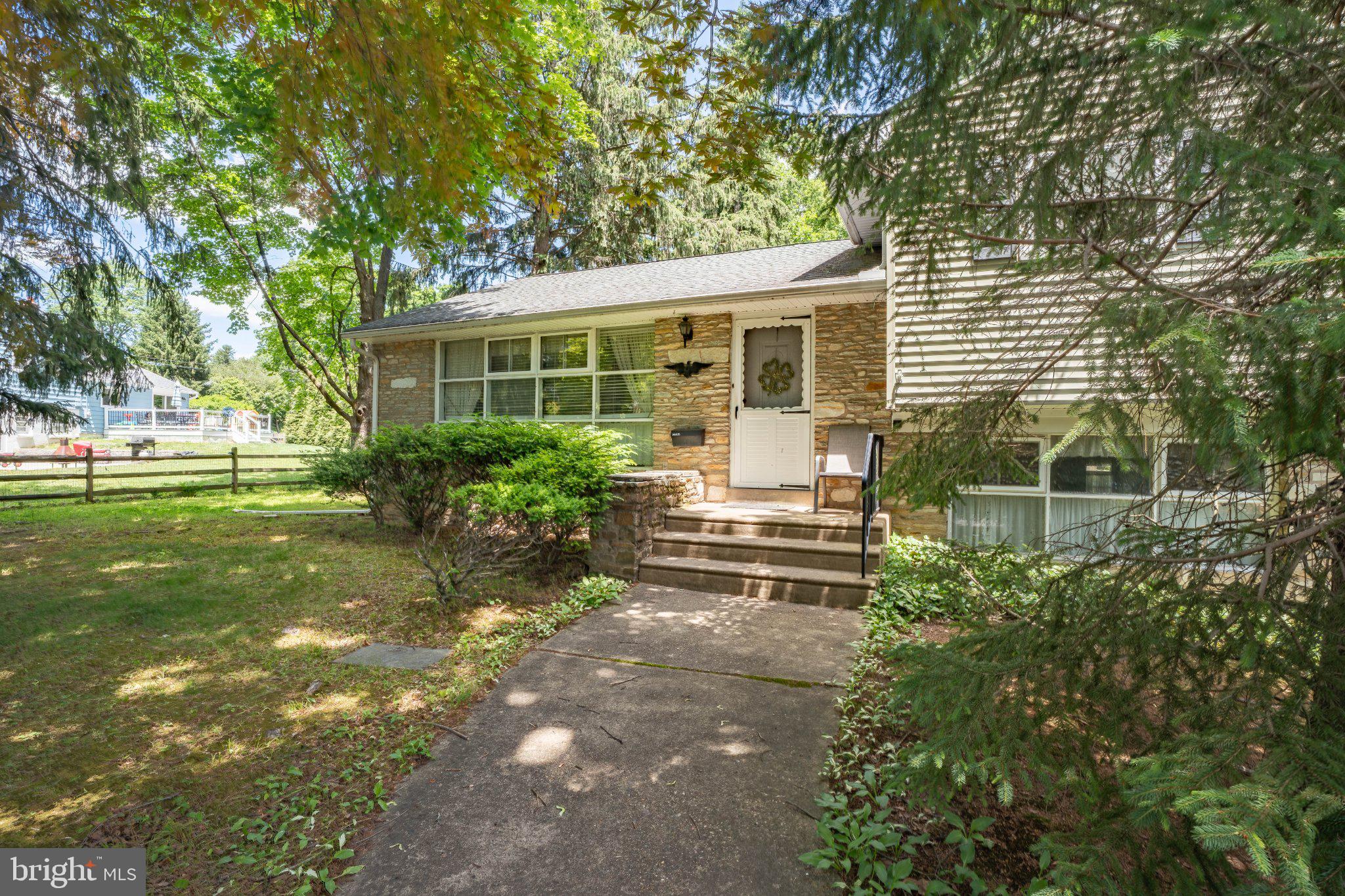 HILLWOOD TERR - Residential