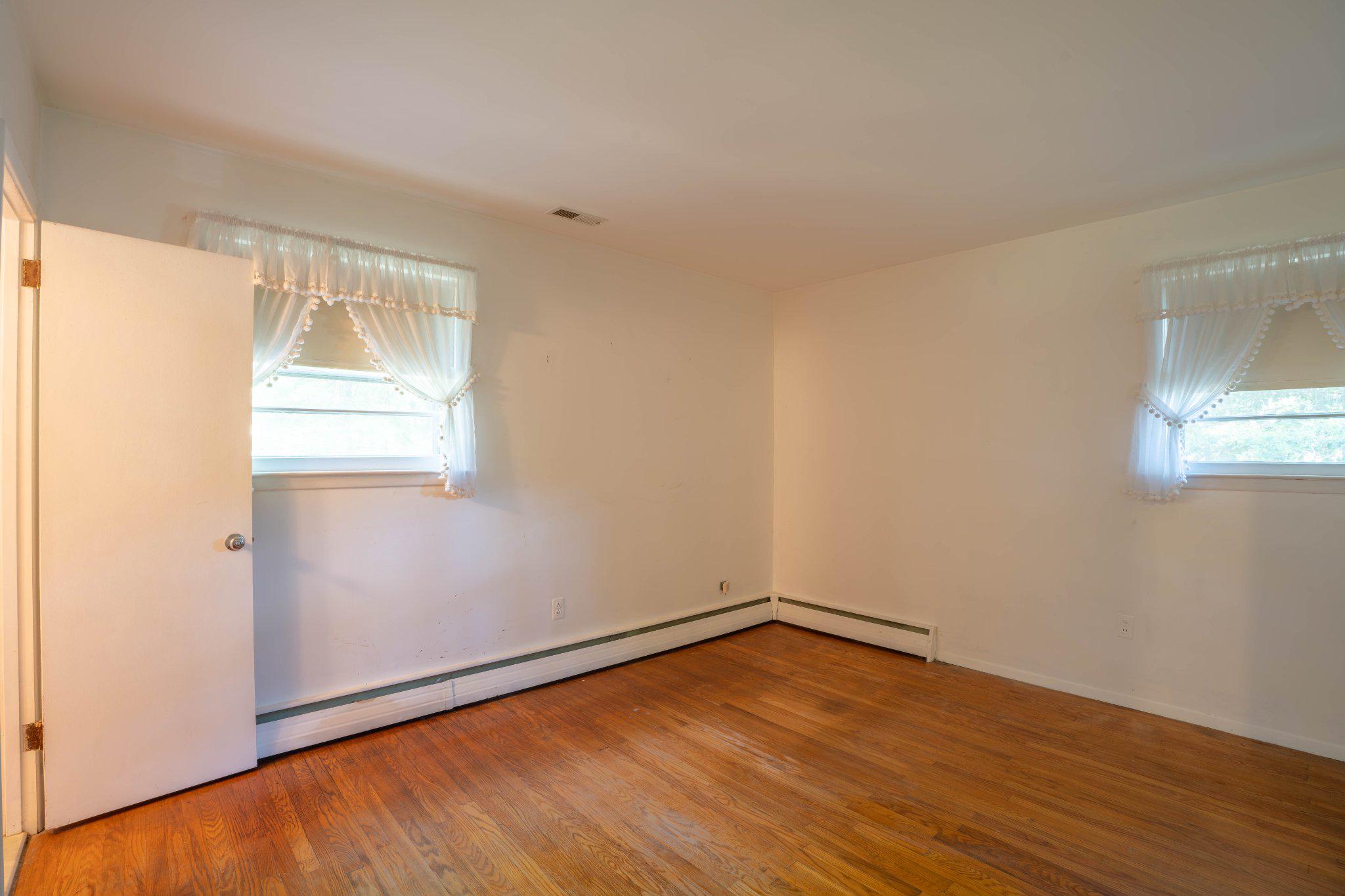 HILLWOOD TERR - Residential