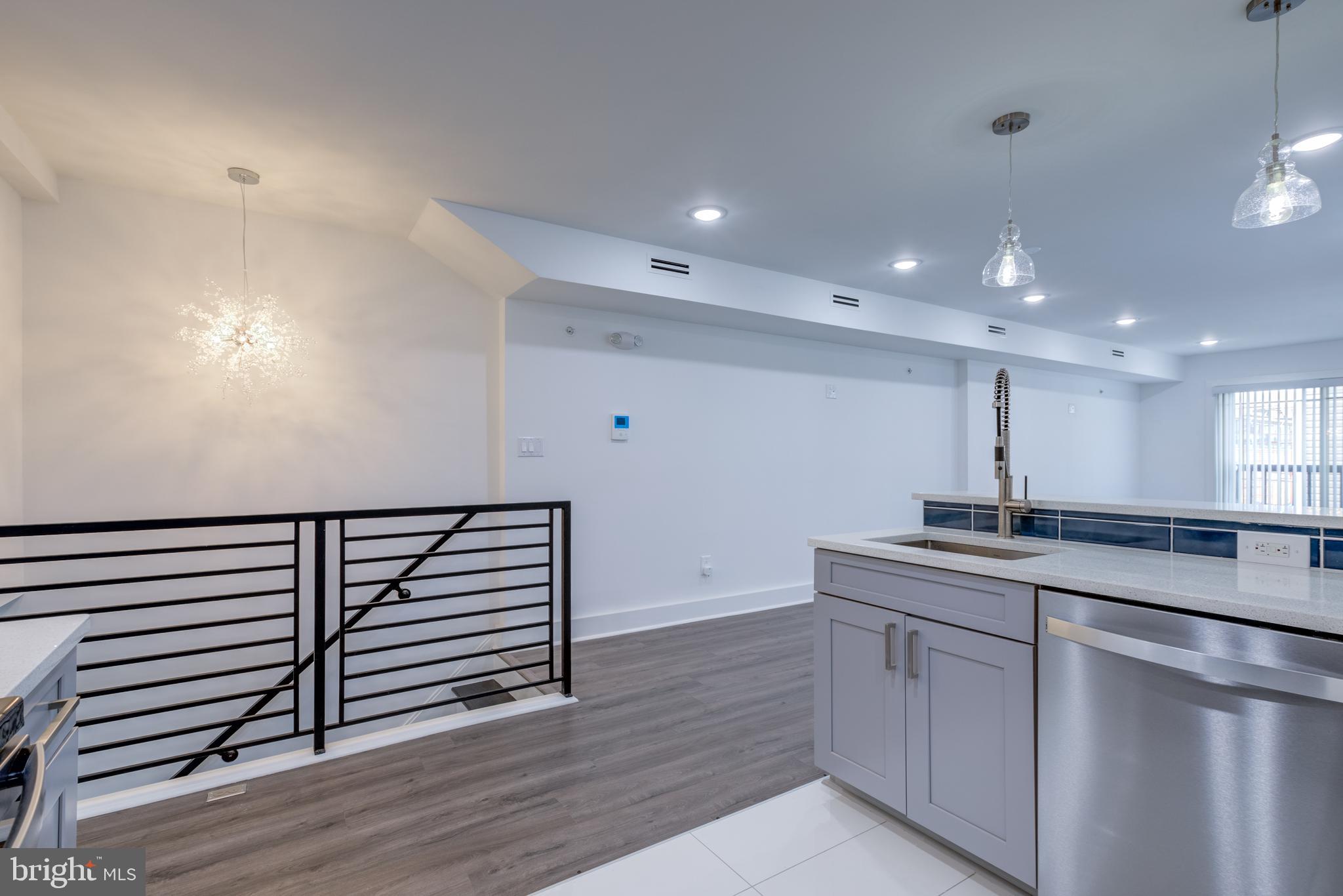 OLDE KENSINGTON - Residential