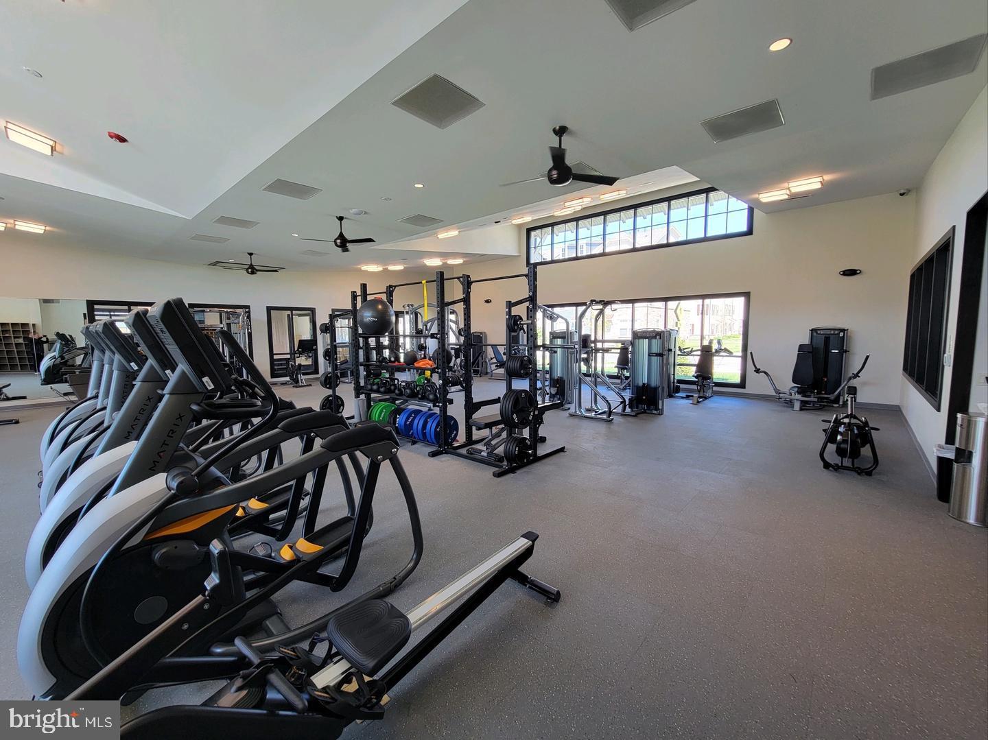 VILLAGES OF URBANA - Residential Lease