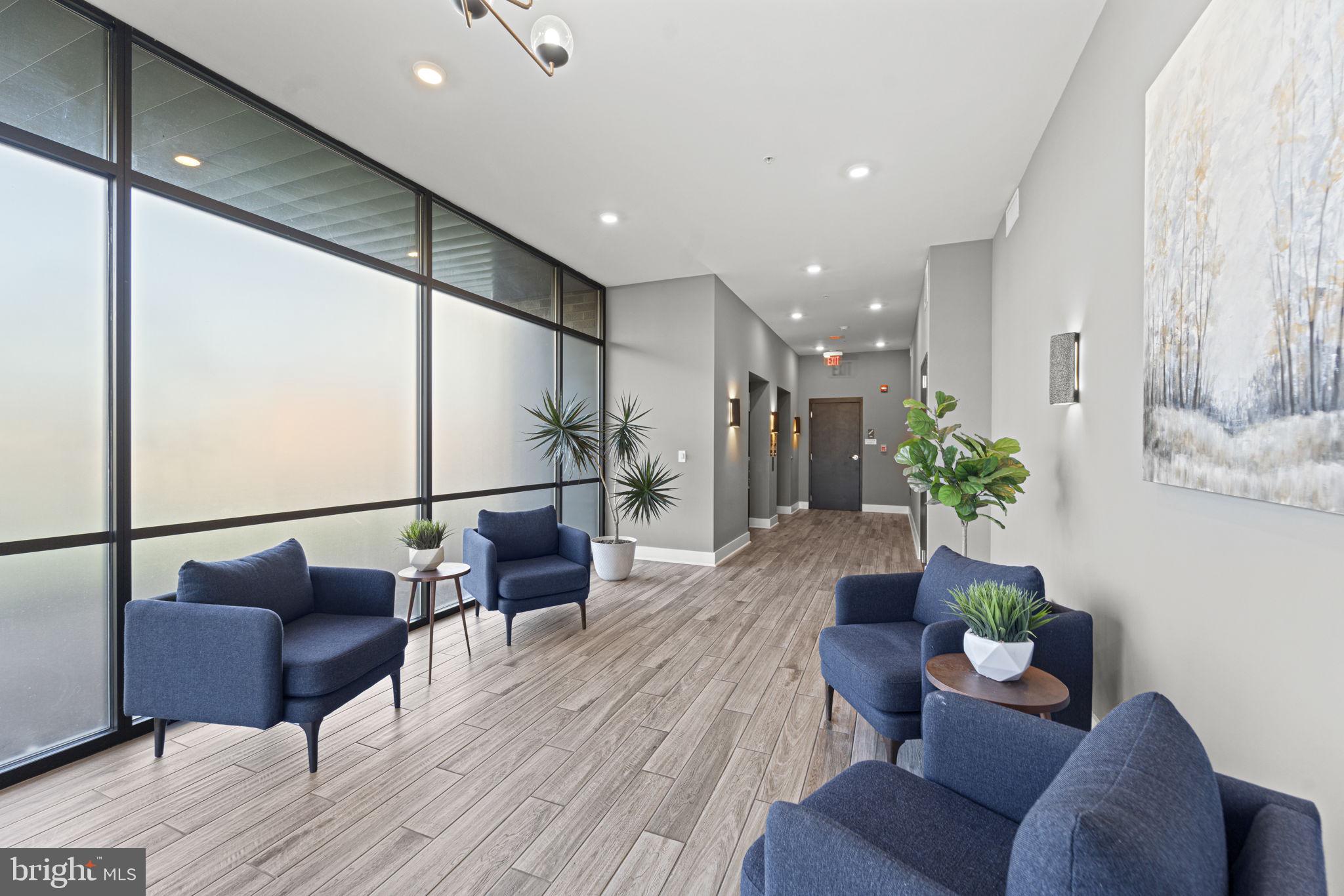 ONE LOUDOUN - Residential