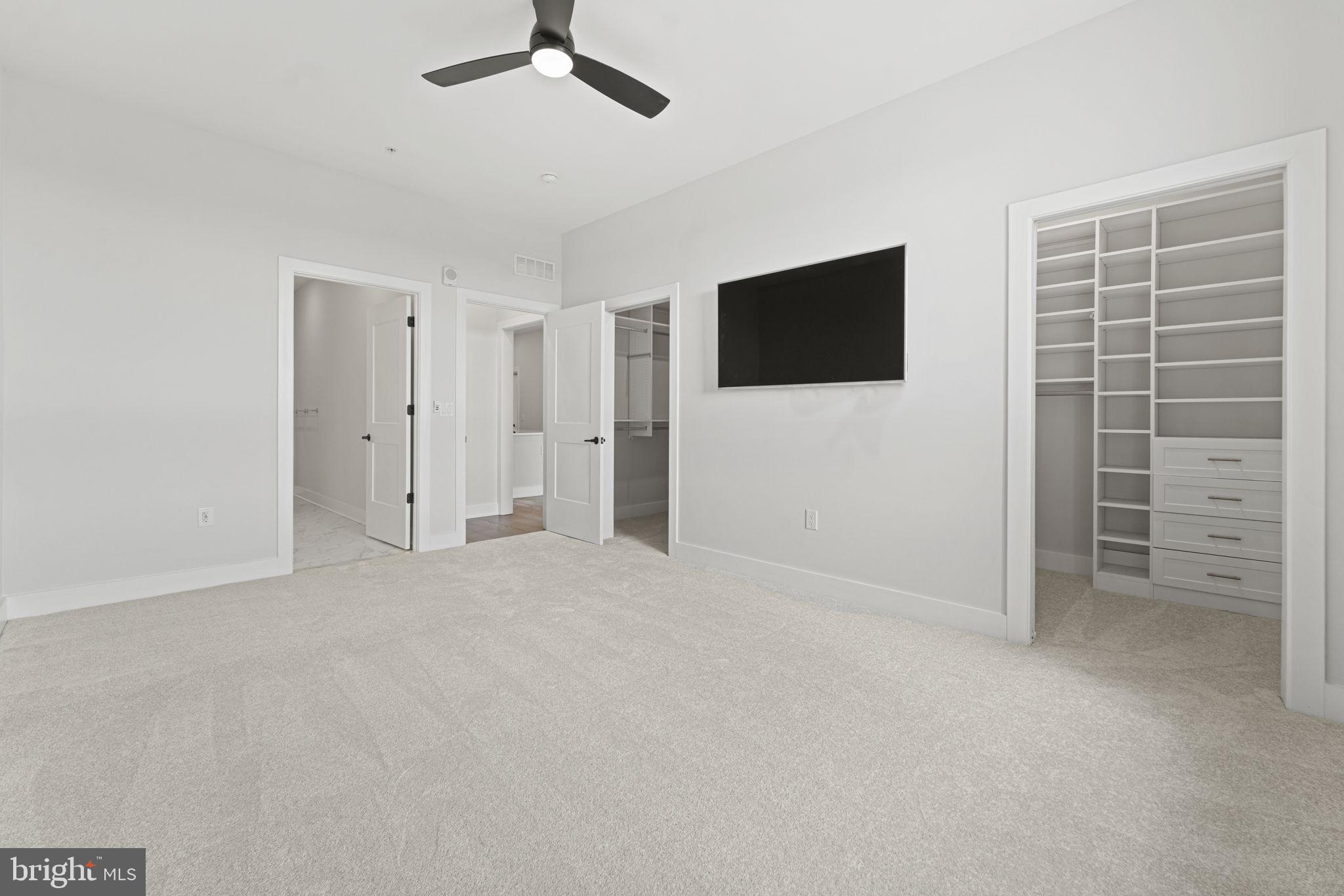 ONE LOUDOUN - Residential