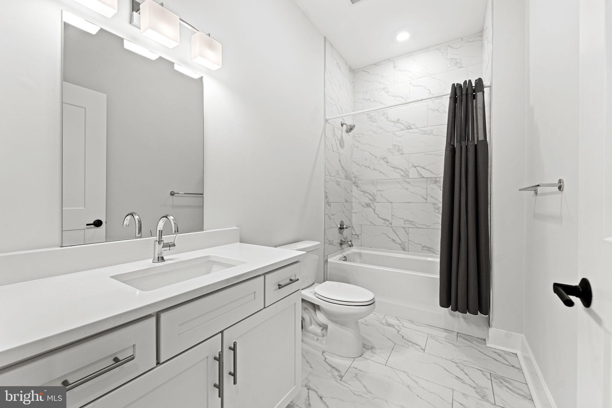 ONE LOUDOUN - Residential
