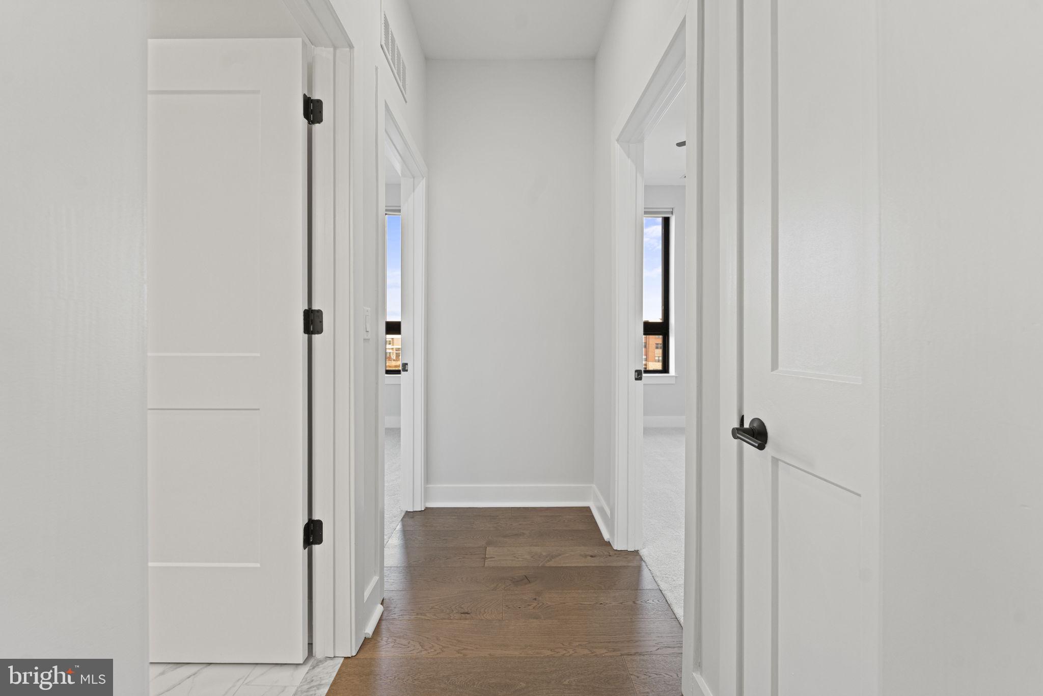 ONE LOUDOUN - Residential