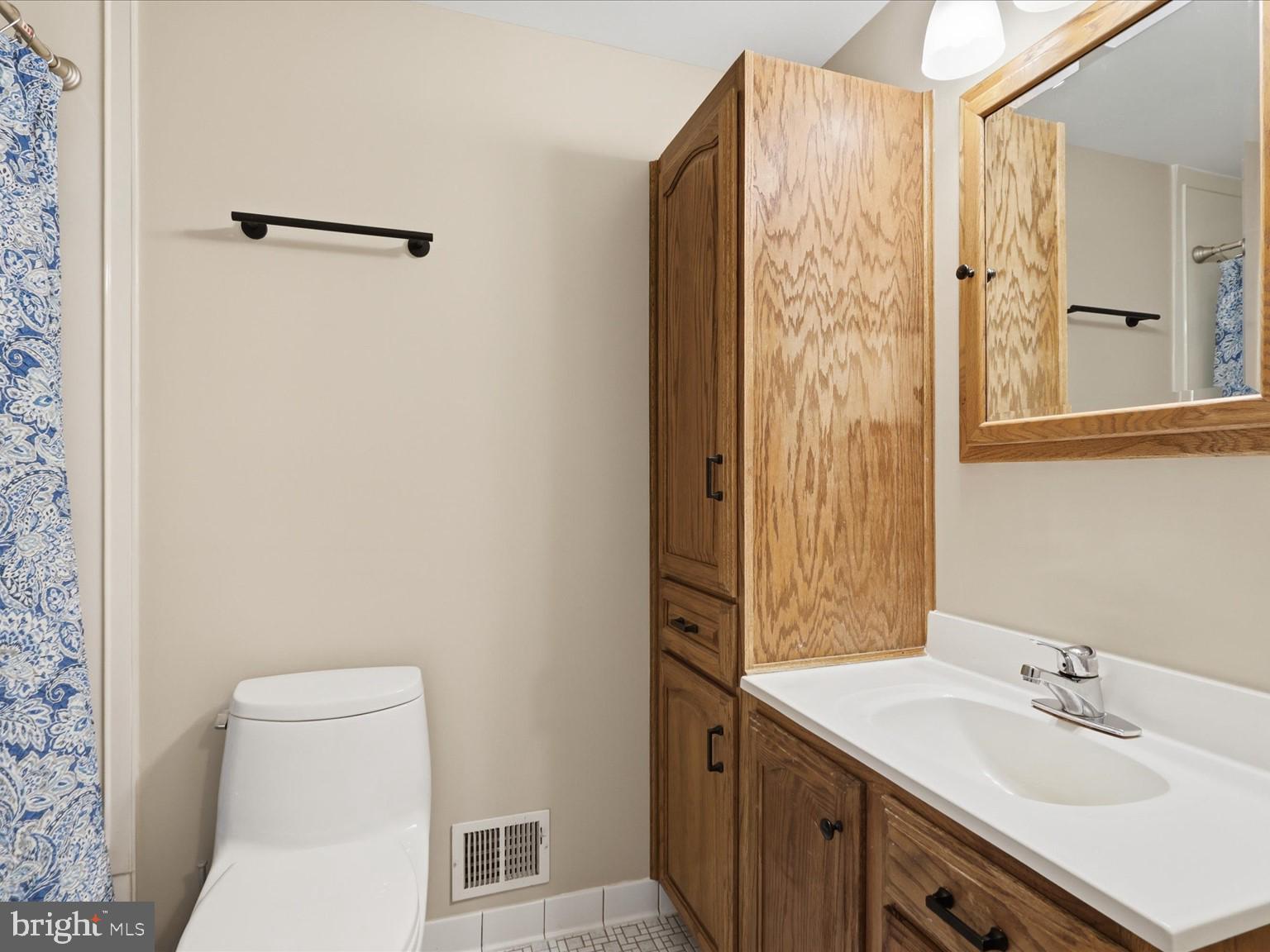 ROLLING VALLEY - Residential