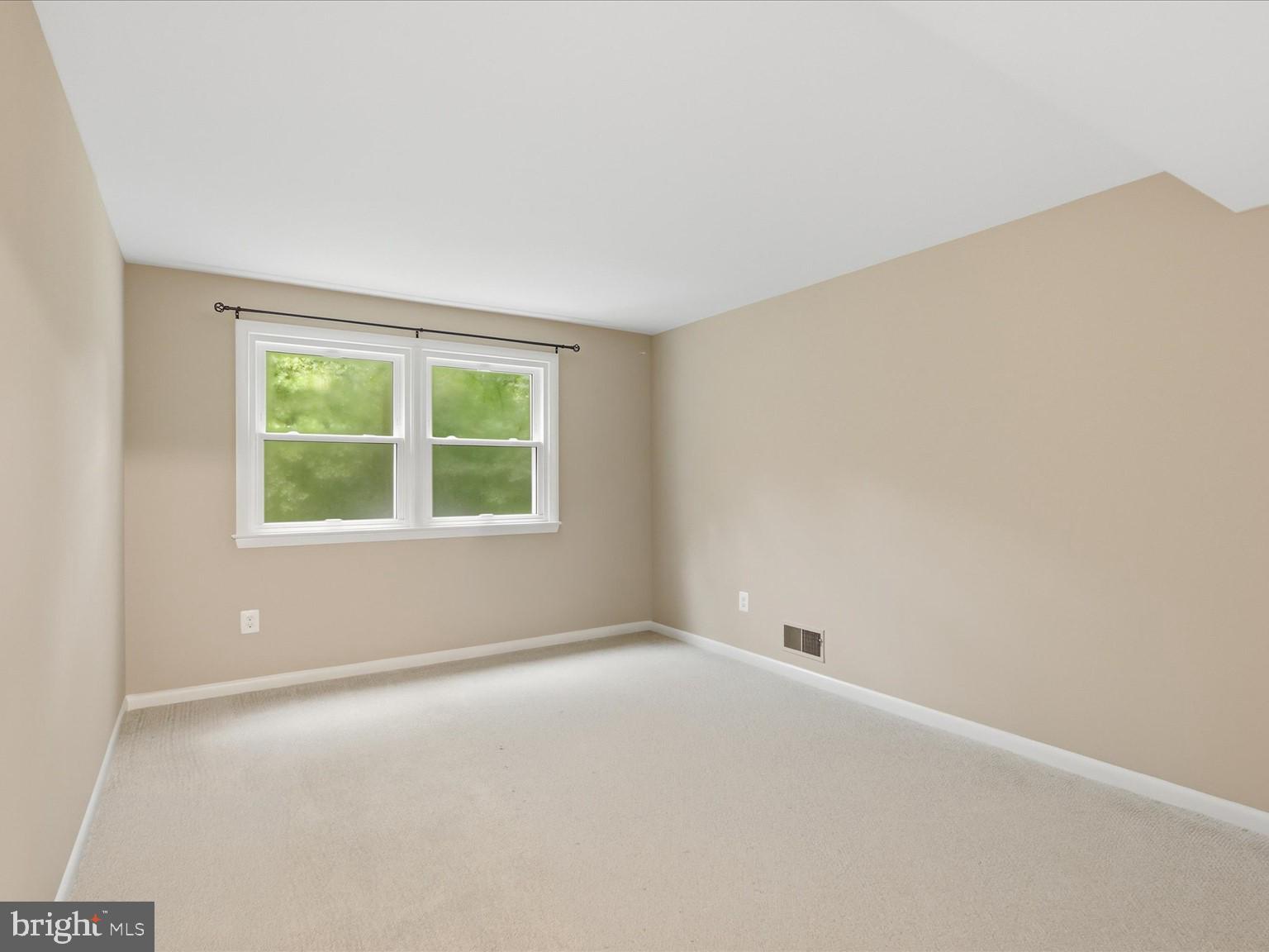 ROLLING VALLEY - Residential