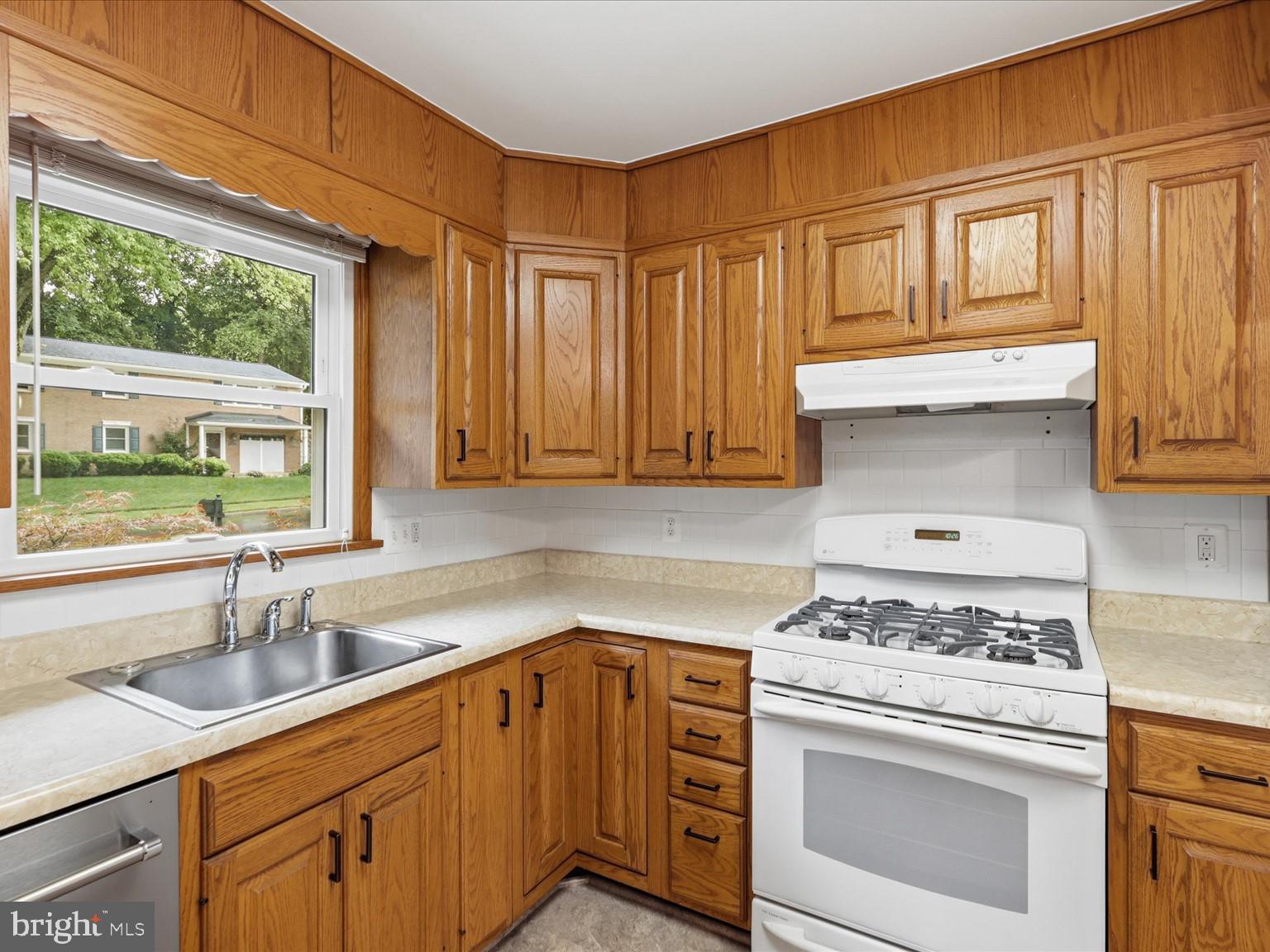ROLLING VALLEY - Residential